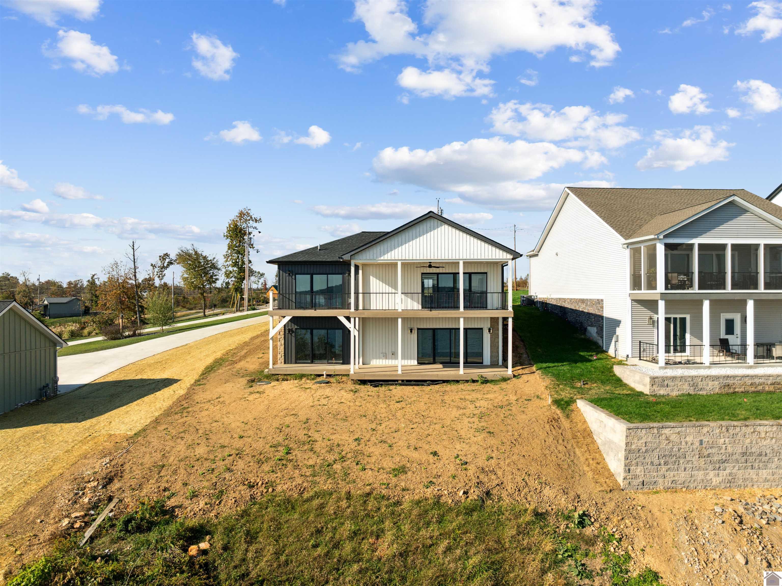 631 Sherwood Drive Unit: TRACT 1