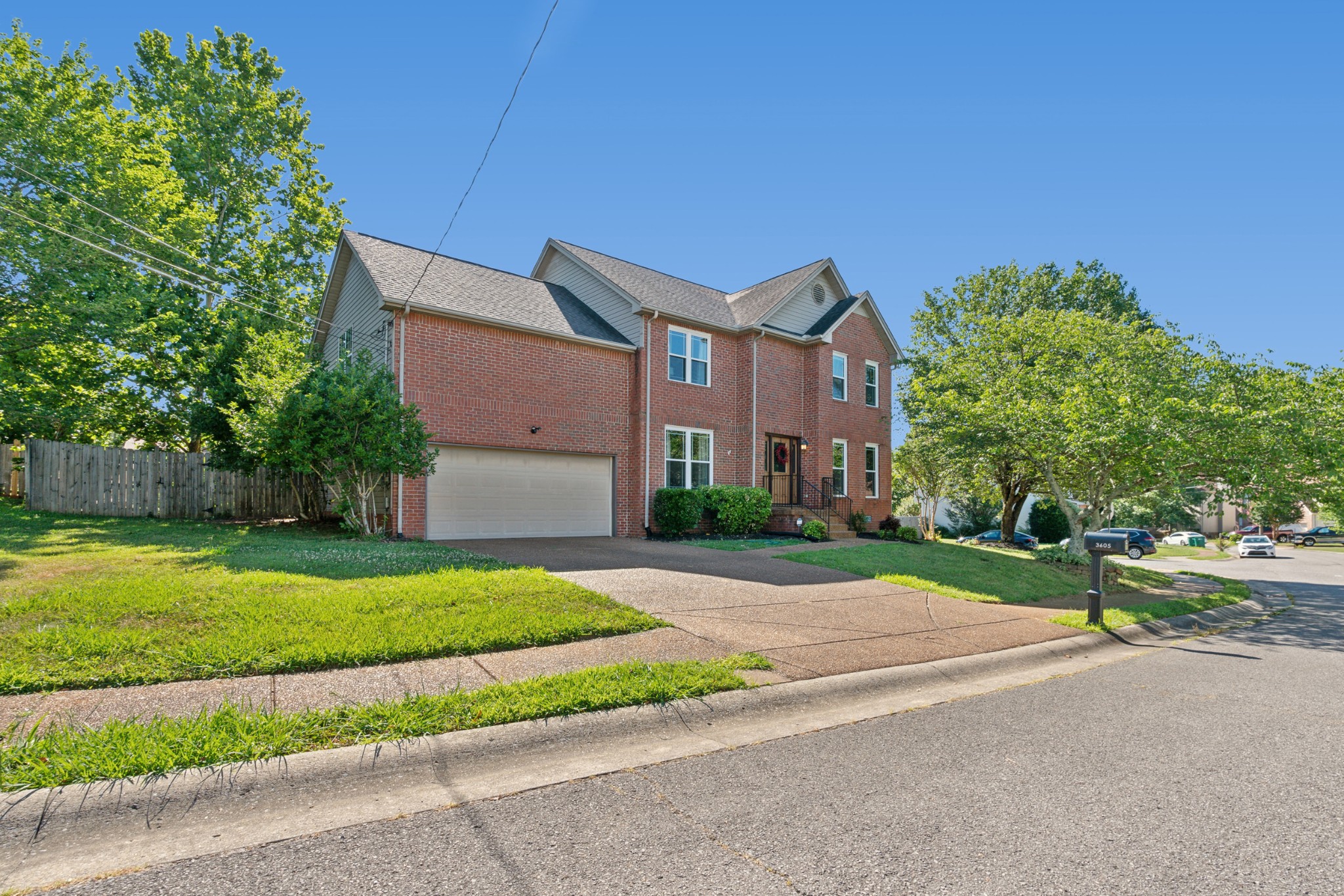 3605 Applewood Ln