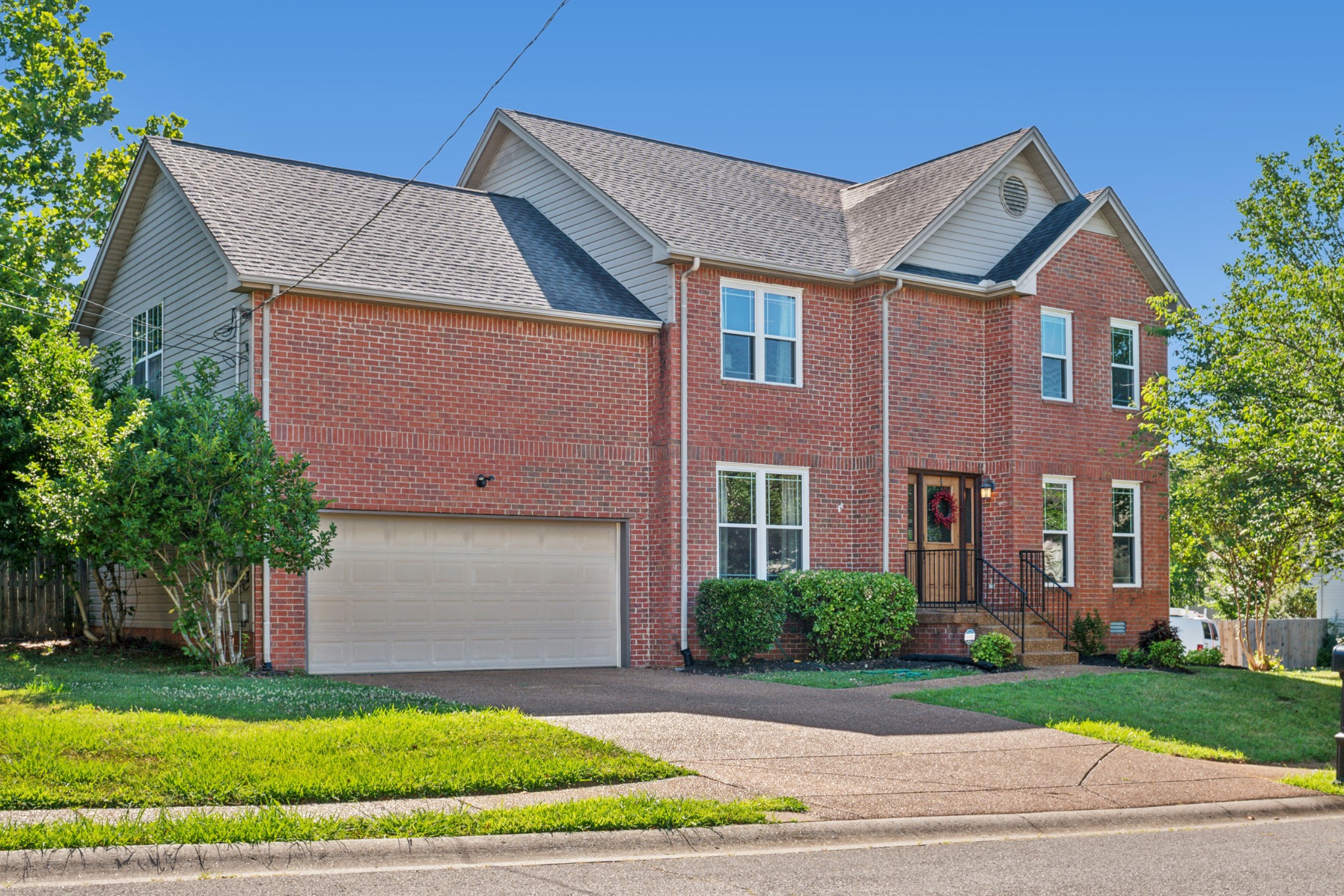 3605 Applewood Ln