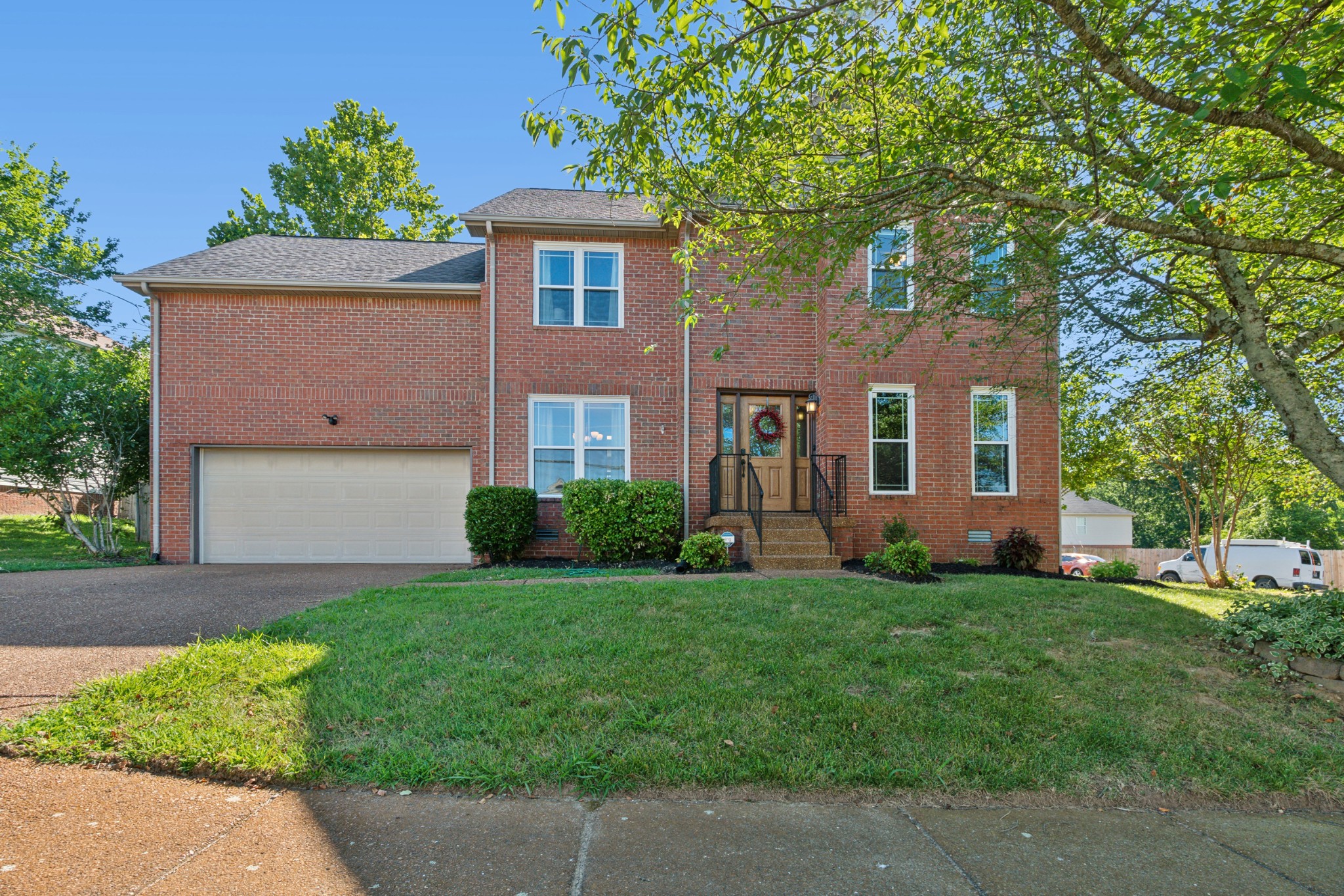3605 Applewood Ln