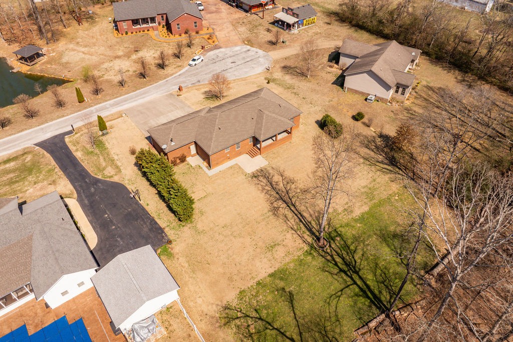 156 Kyle Ln