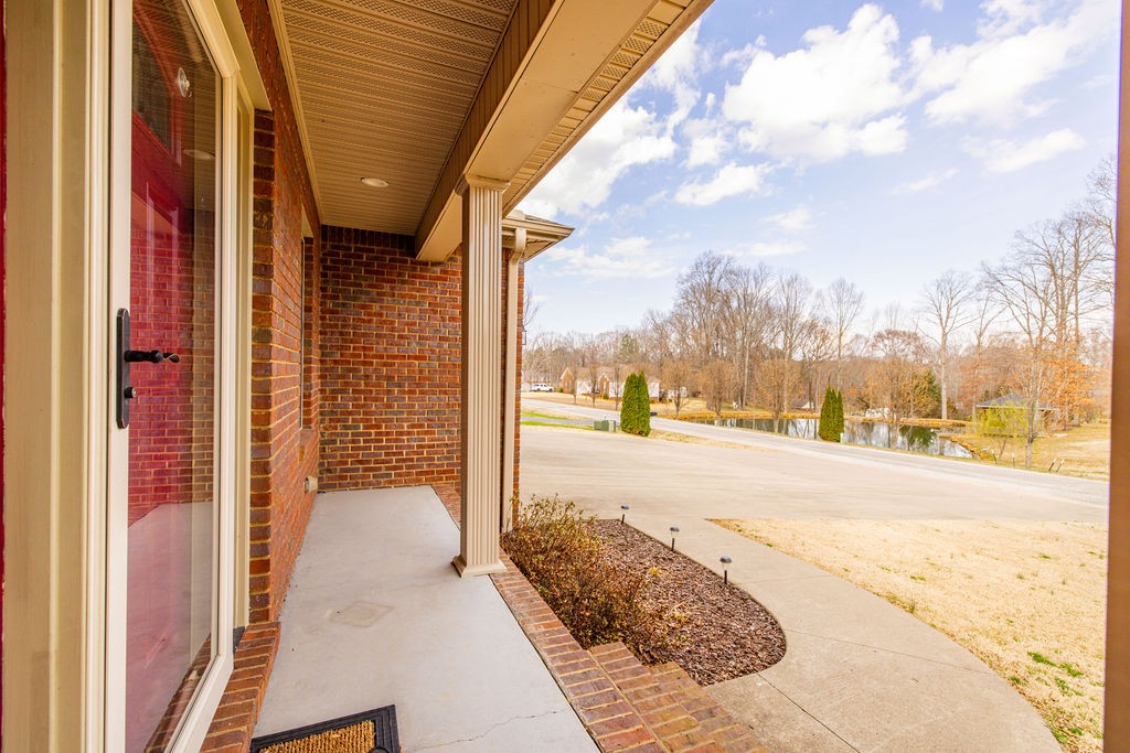 156 Kyle Ln