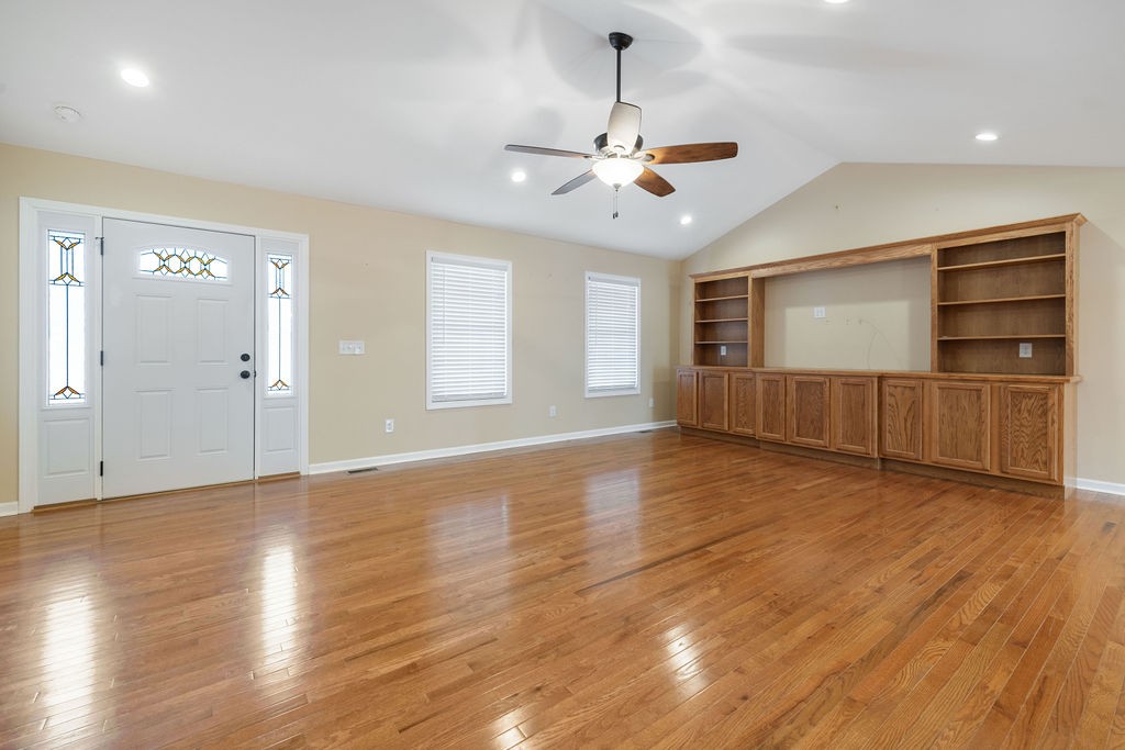 156 Kyle Ln