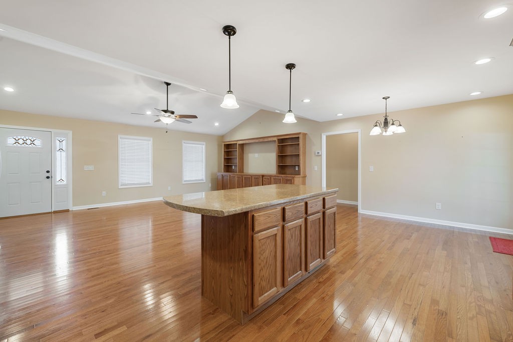 156 Kyle Ln
