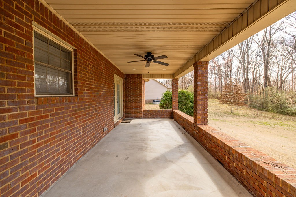 156 Kyle Ln