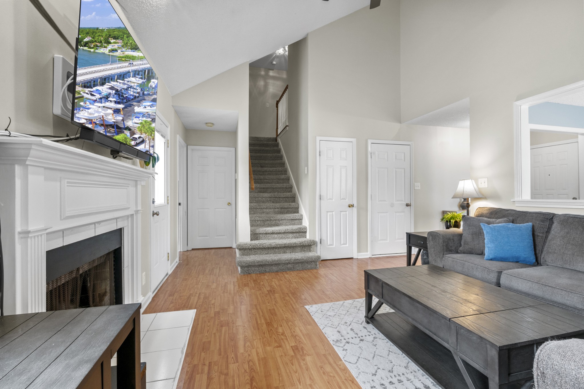 409 Cyprus Ct