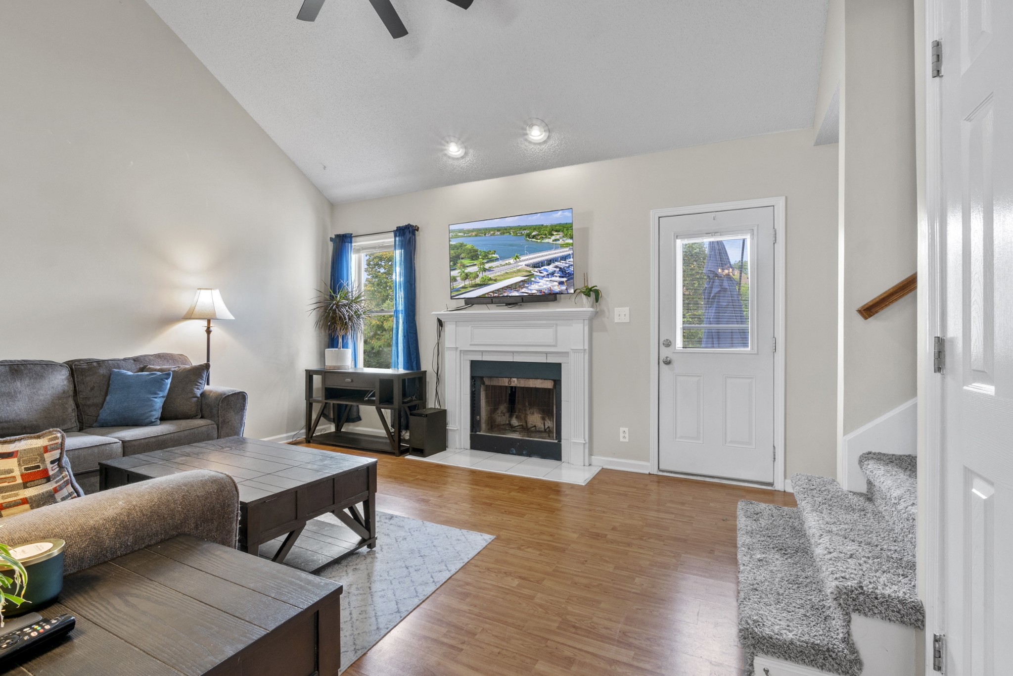 409 Cyprus Ct