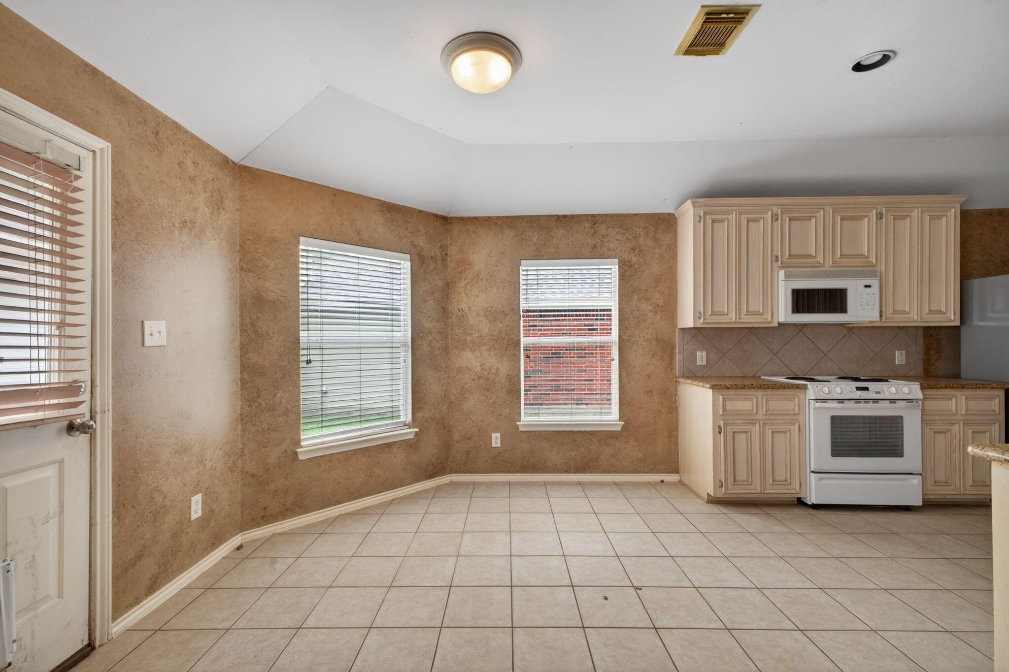 4922 Lawson Lake Lane