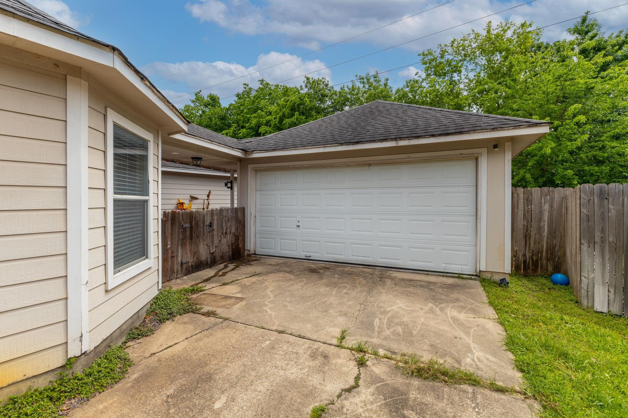 4922 Lawson Lake Lane