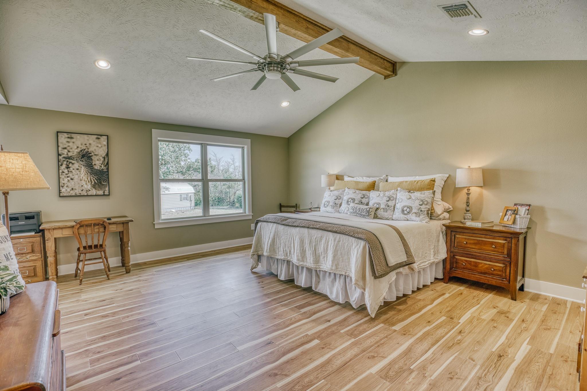 4601 Fm 390 E