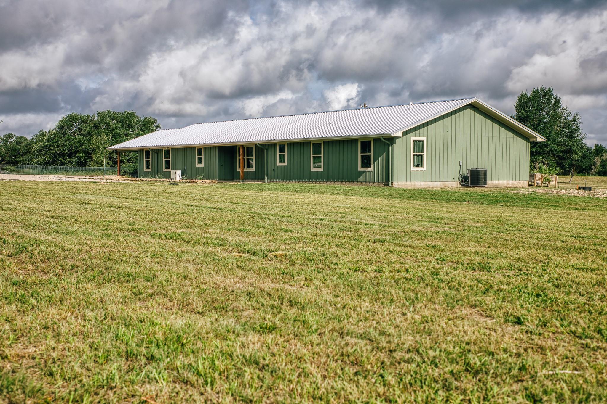 4601 Fm 390 E