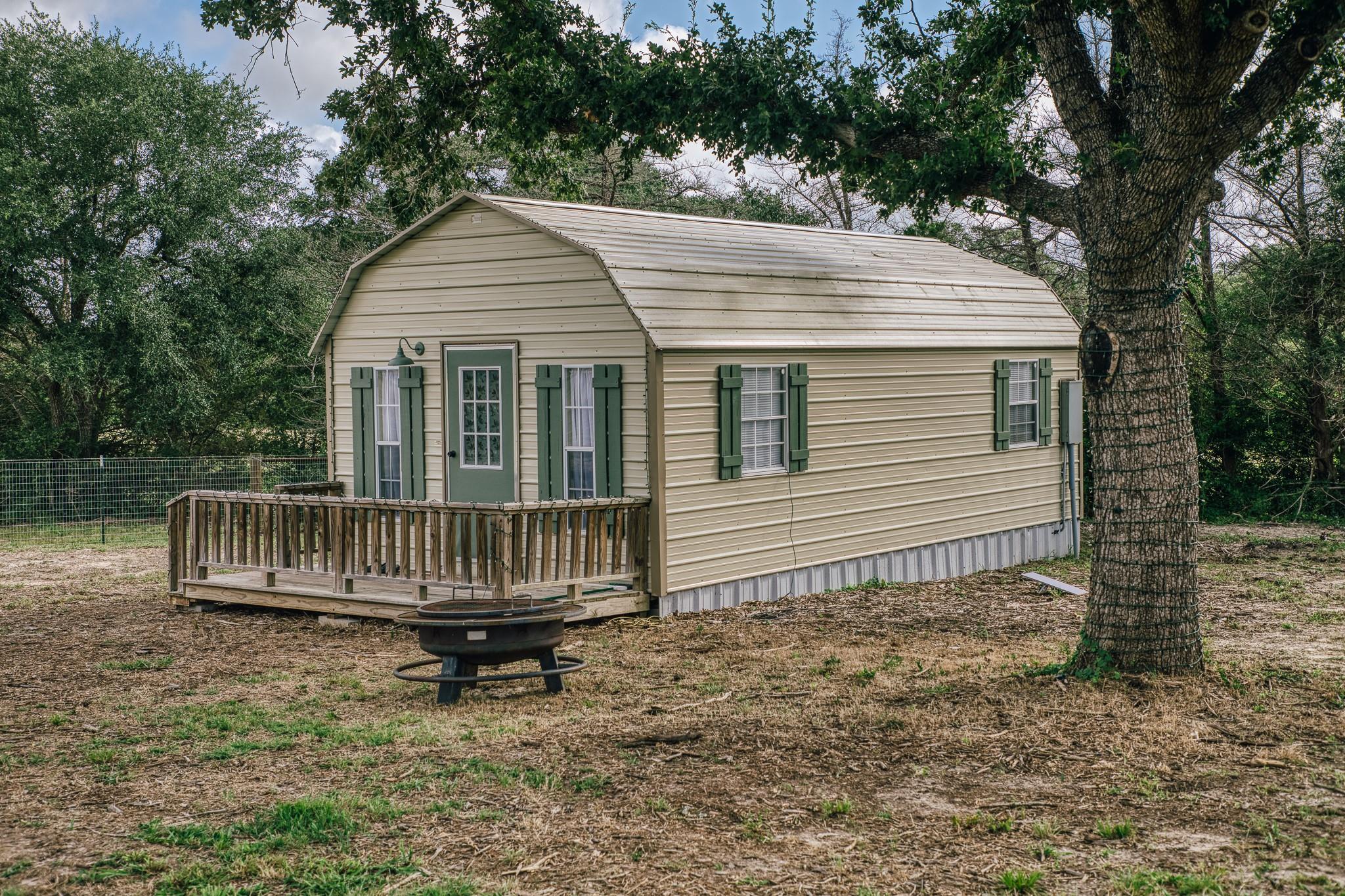 4601 Fm 390 E