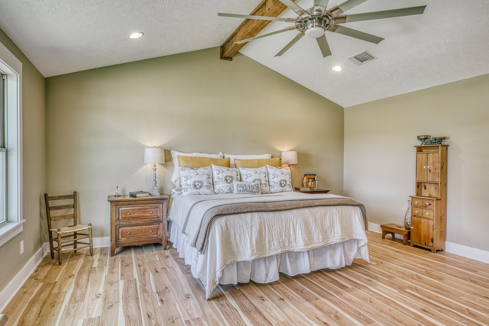 4601 Fm 390 E