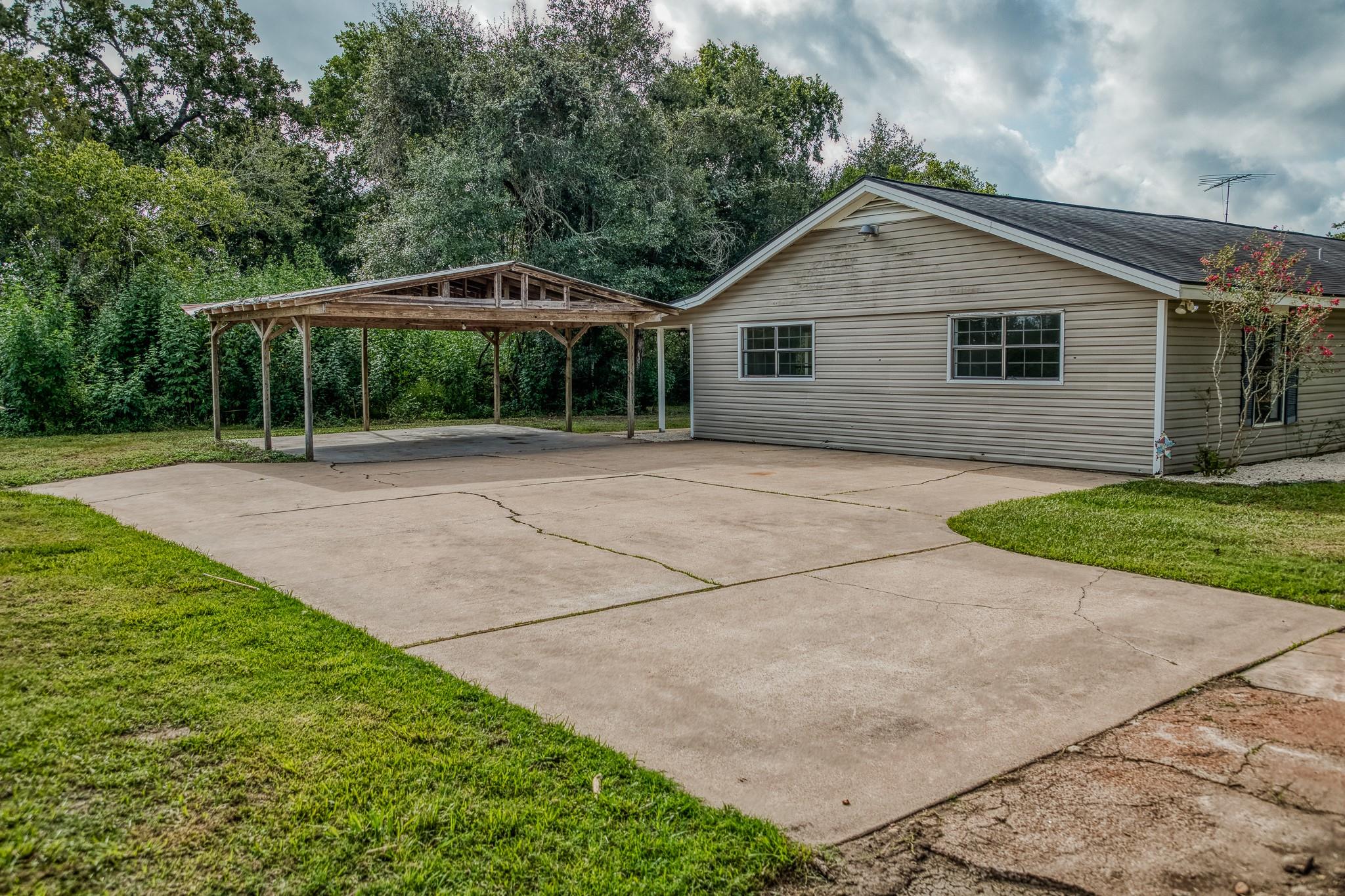 660 Oil Field Rd