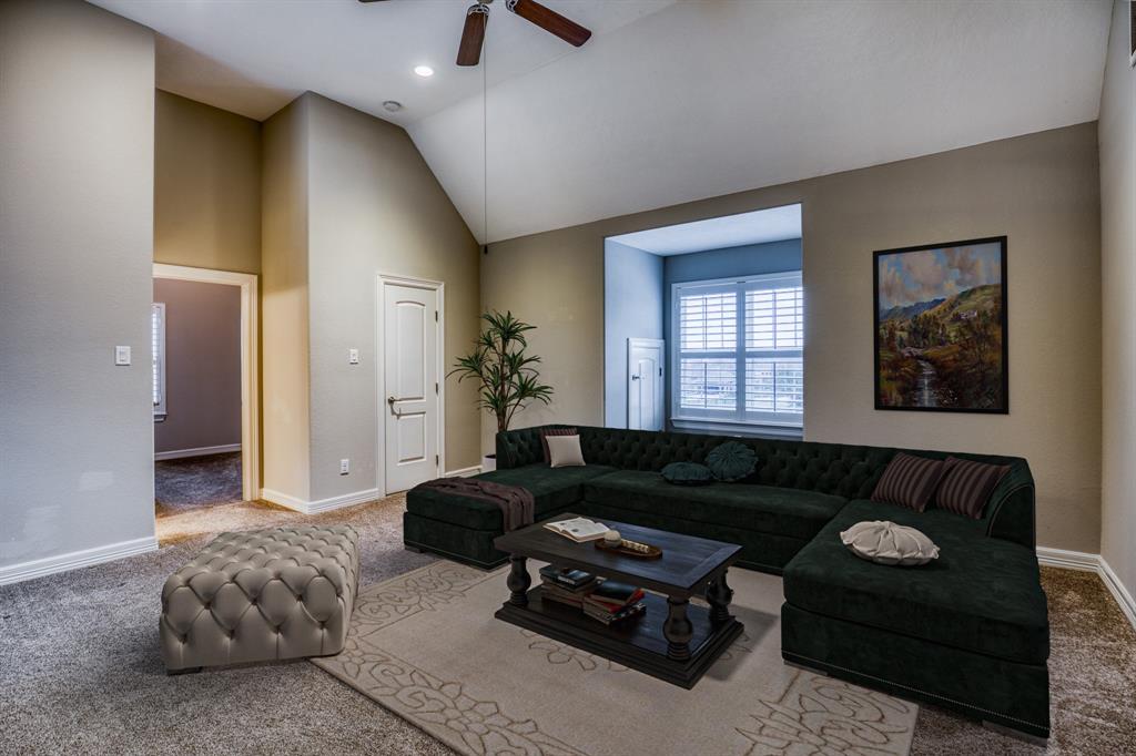 3273 Rolling Ridge Lane