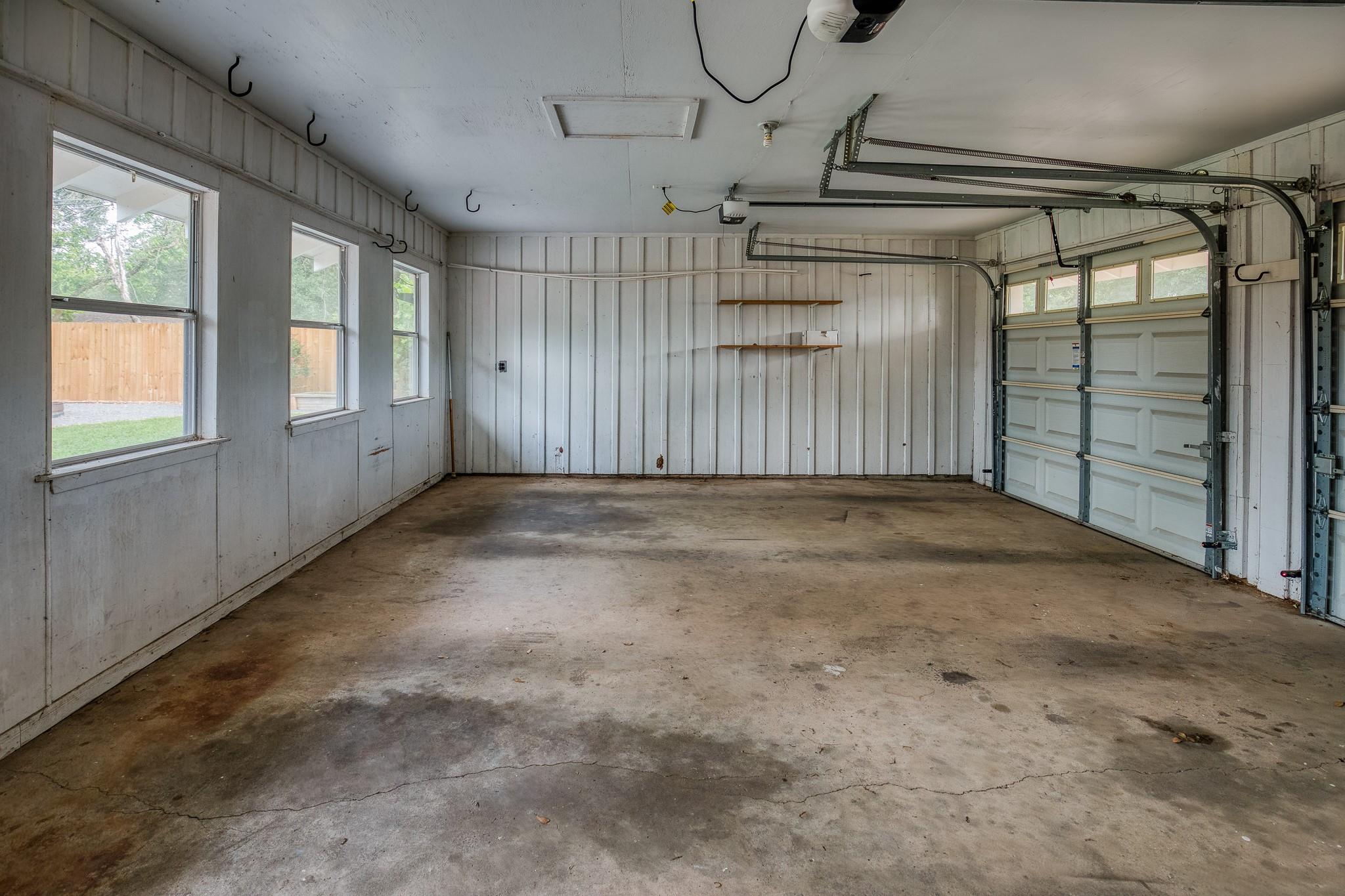 904 Mae Way