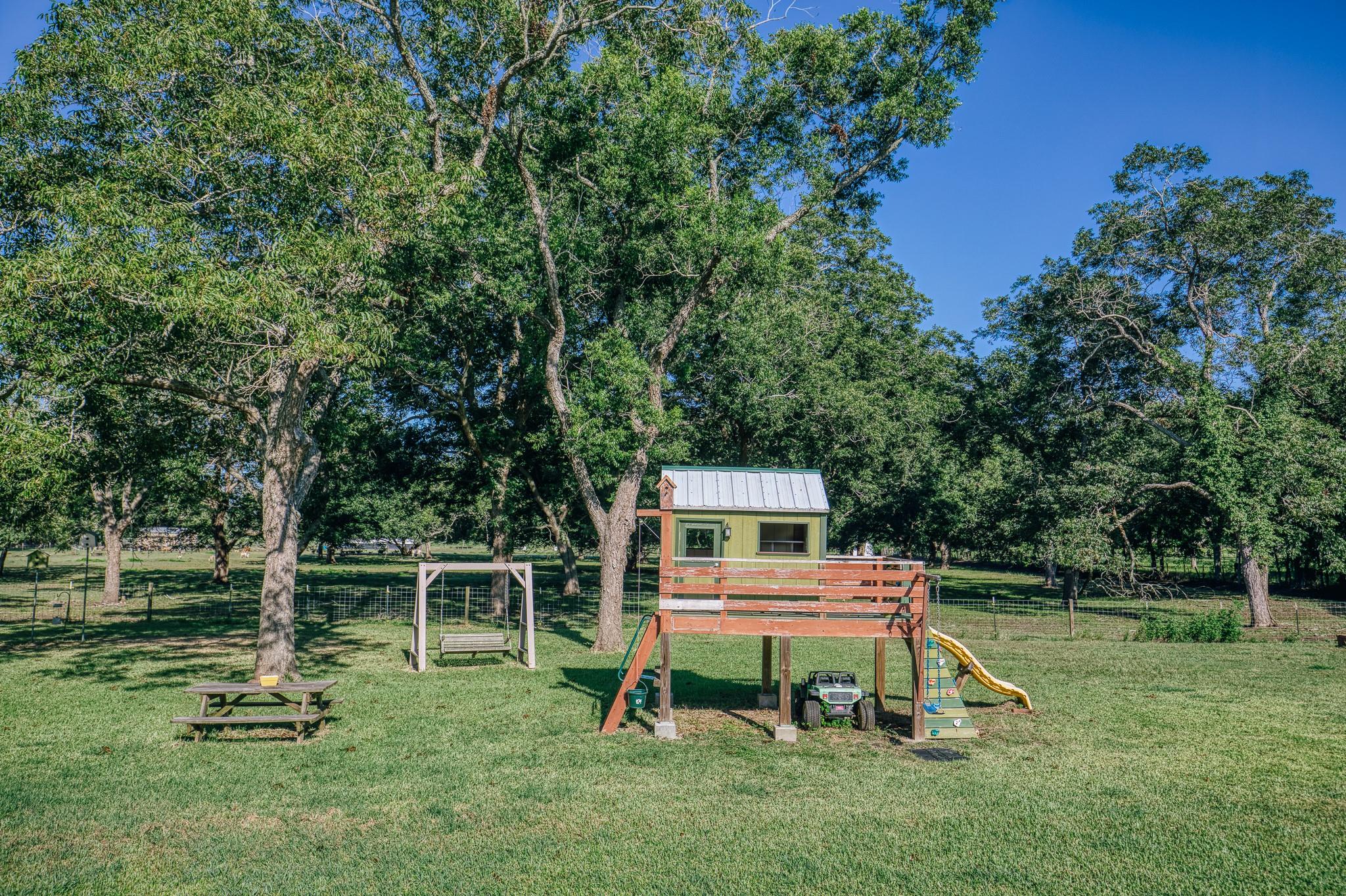 4851 County Road 135 Road