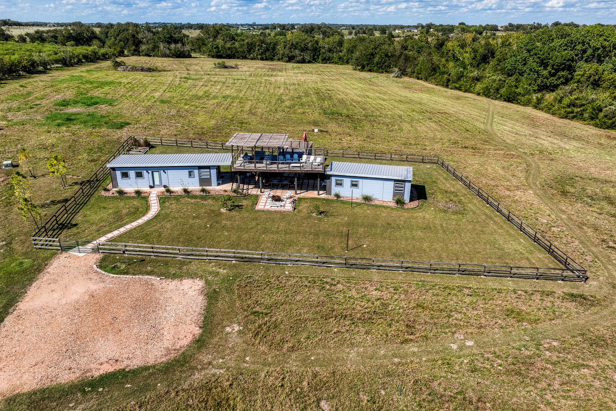16611 Fm 1155 E