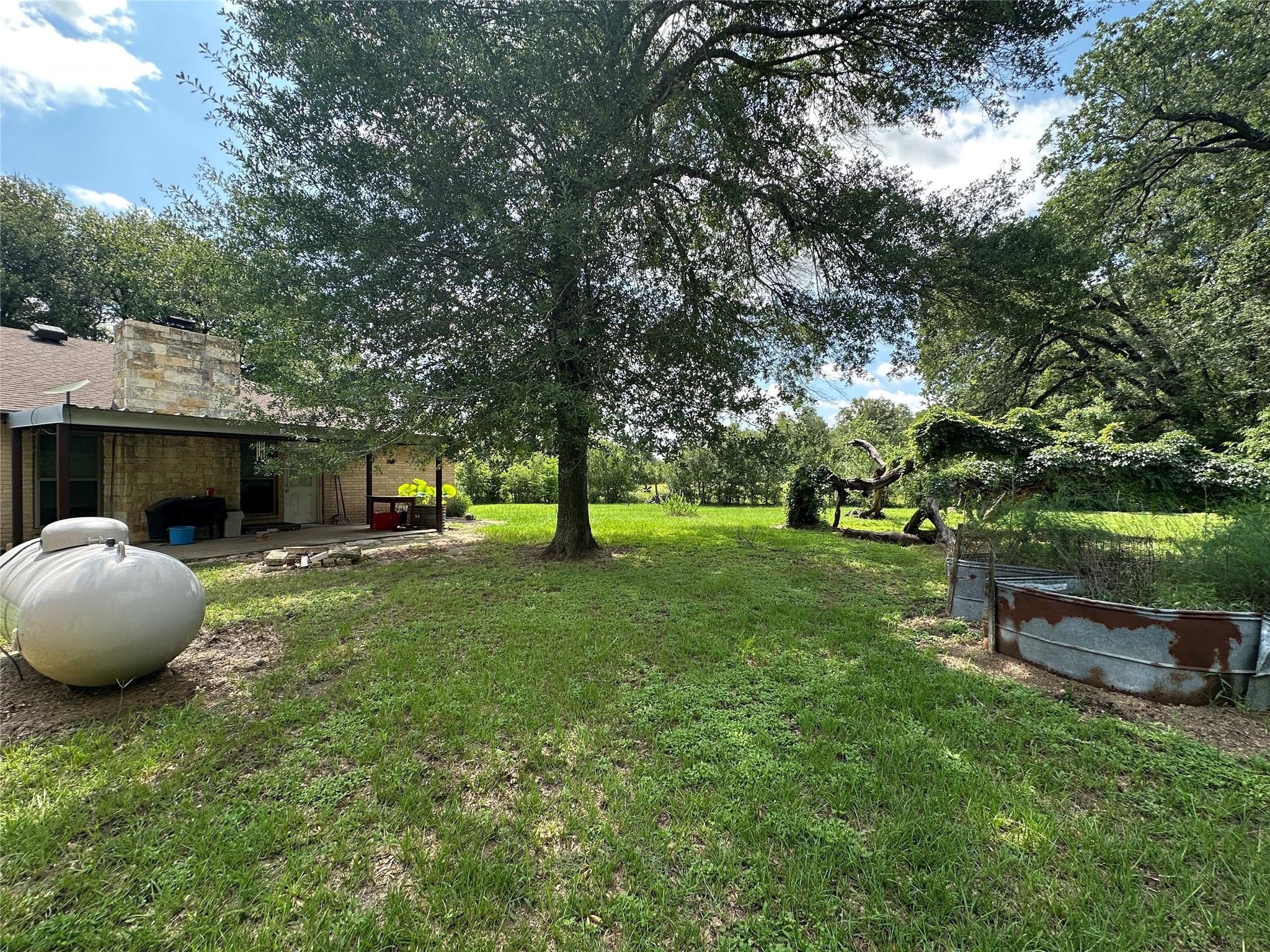 18493 Fm 1155 Rd E