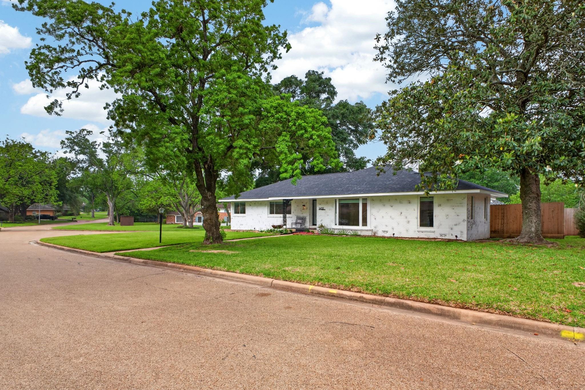 1602 Harrison Road