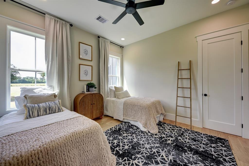 Tract 6,7,8 Fieldcrest Ln