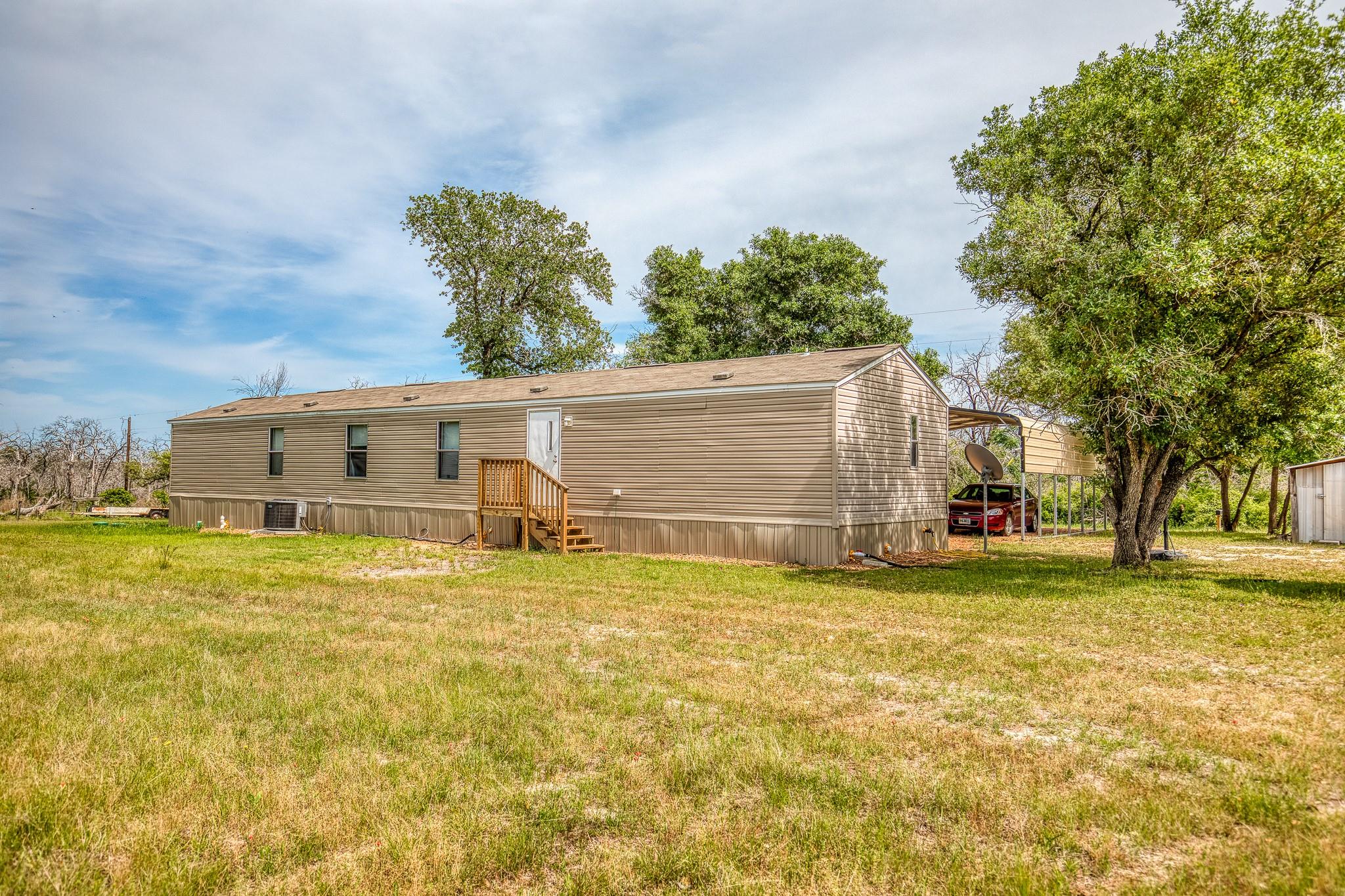 5200 & 5220 Schulenberg Lane