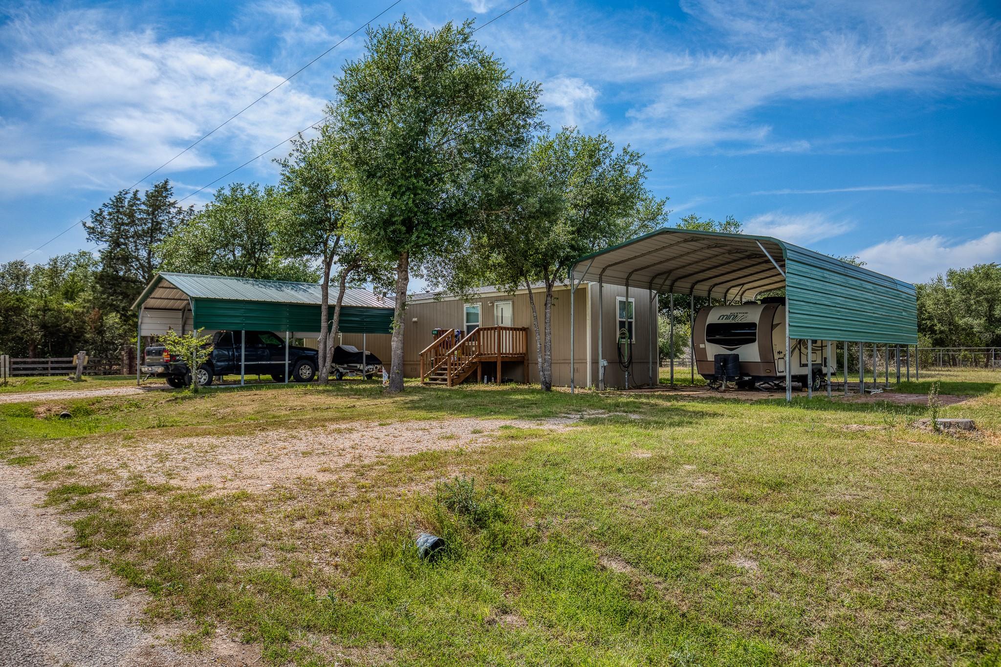 5200 & 5220 Schulenberg Lane