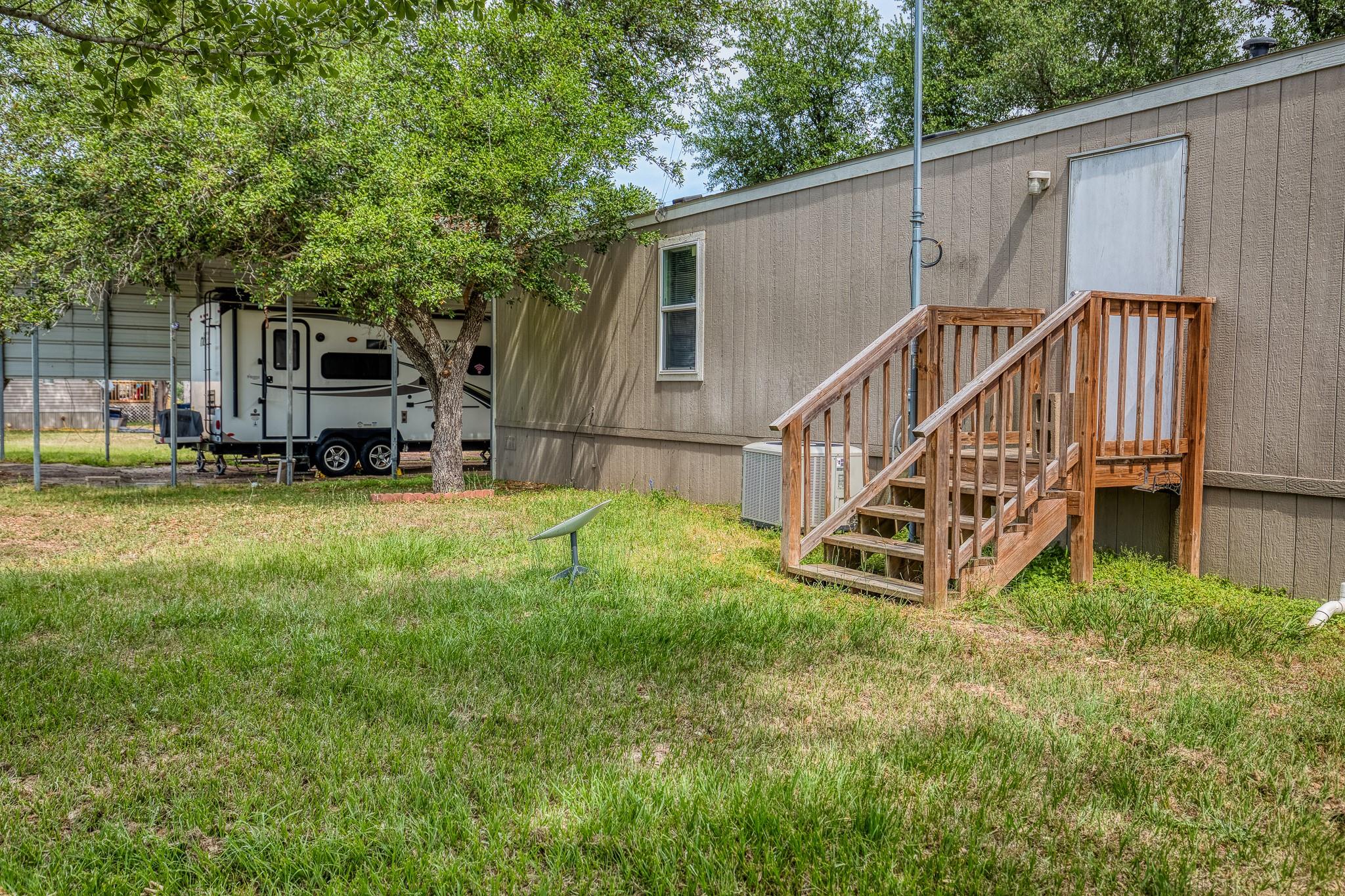 5200 & 5220 Schulenberg Lane