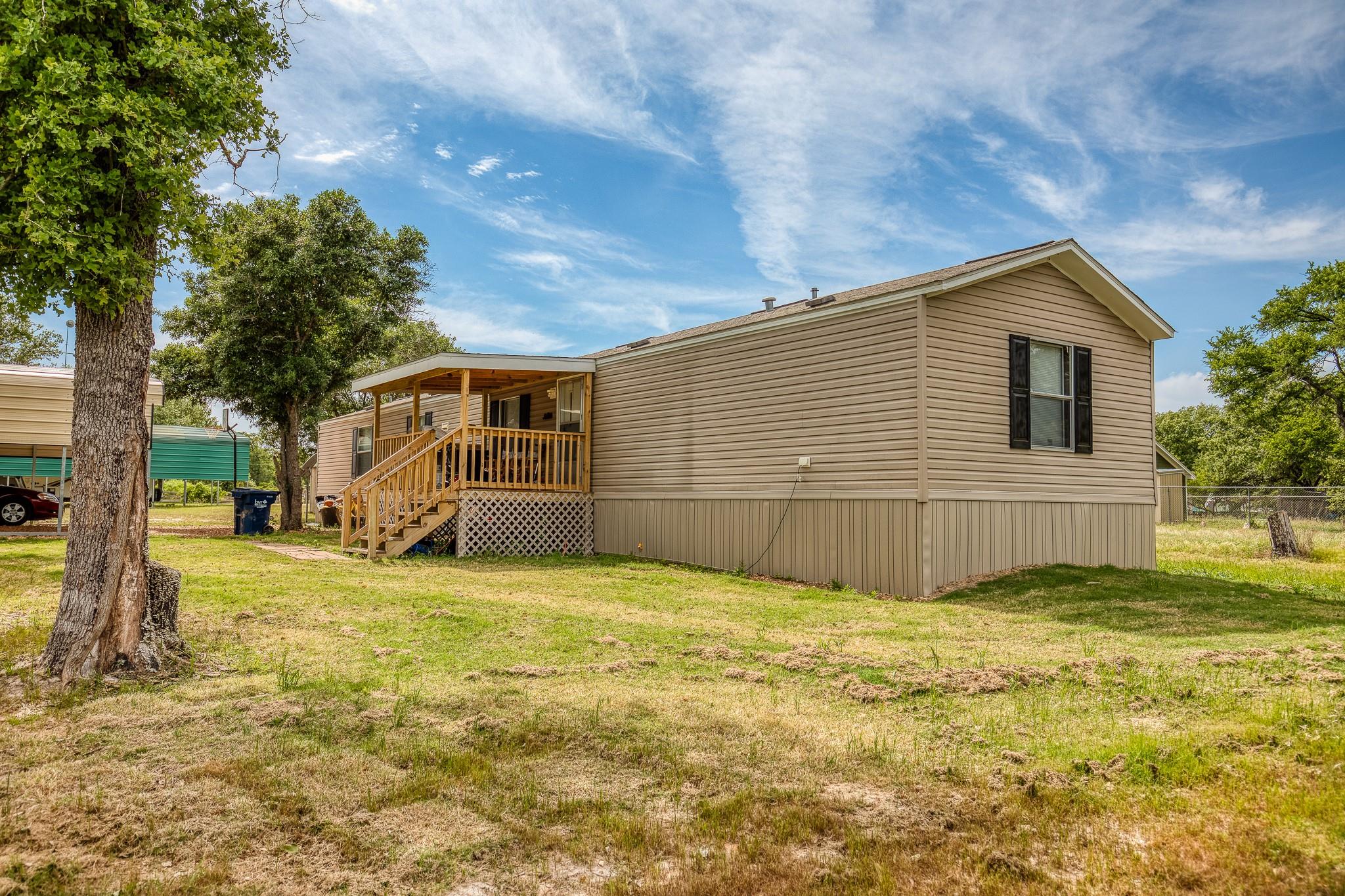 5200 & 5220 Schulenberg Lane