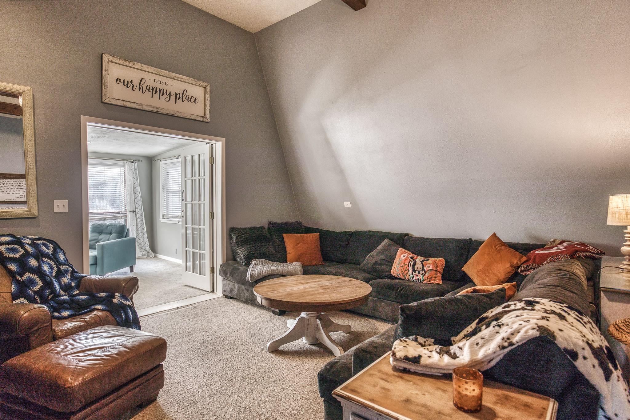 2830 Spanish Oaks Drive