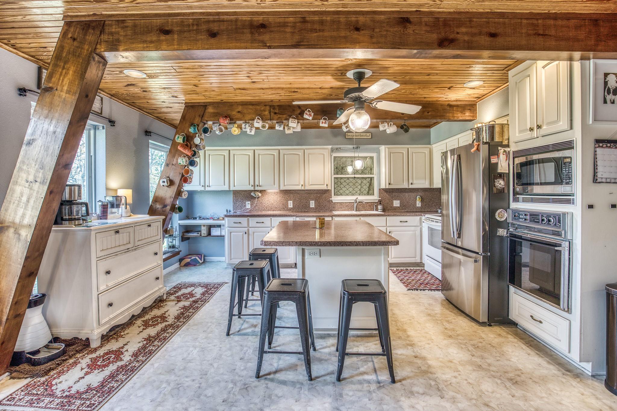 2830 Spanish Oaks Drive