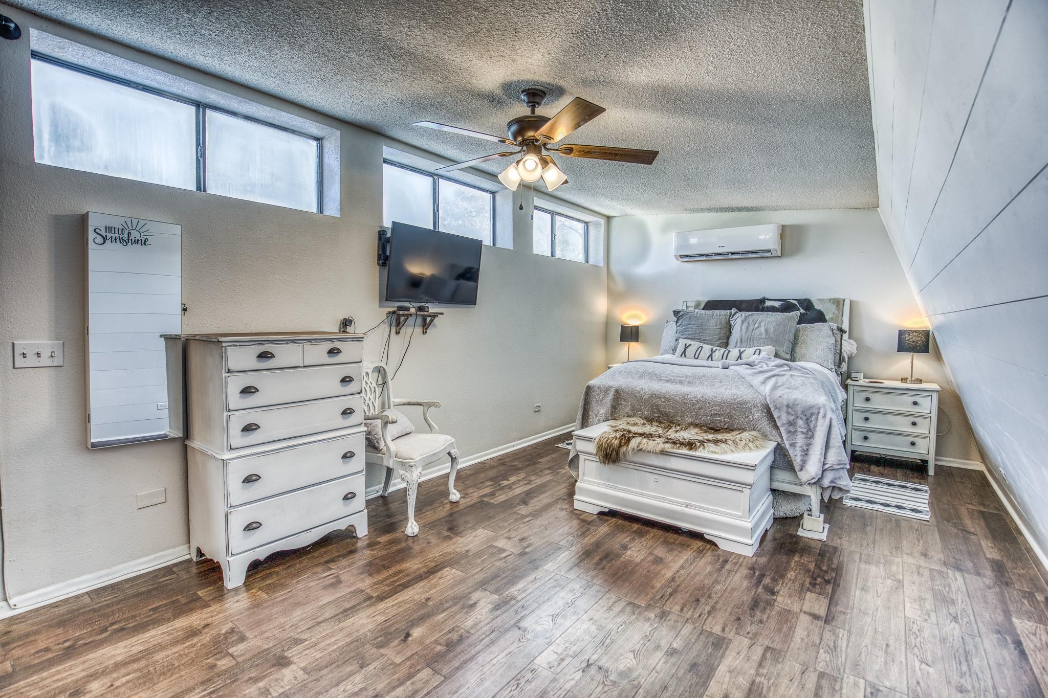 2830 Spanish Oaks Drive