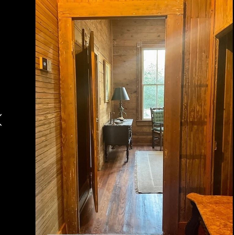 8222 Highway 105-Cabin 2