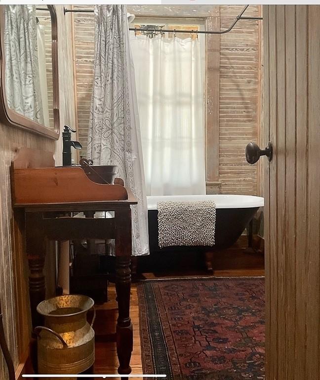 8222 Highway 105-Cabin 2