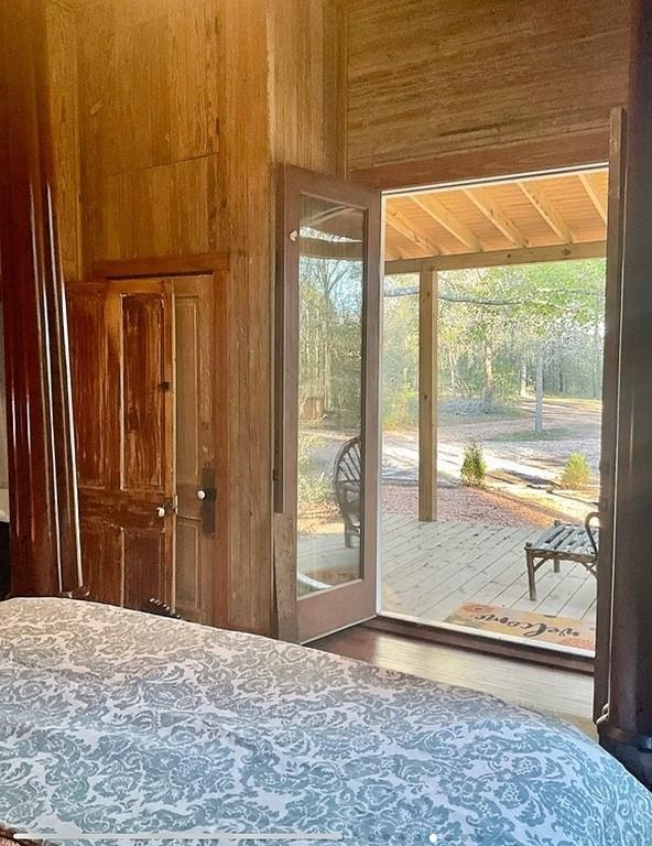 8222 Highway 105-Cabin 2