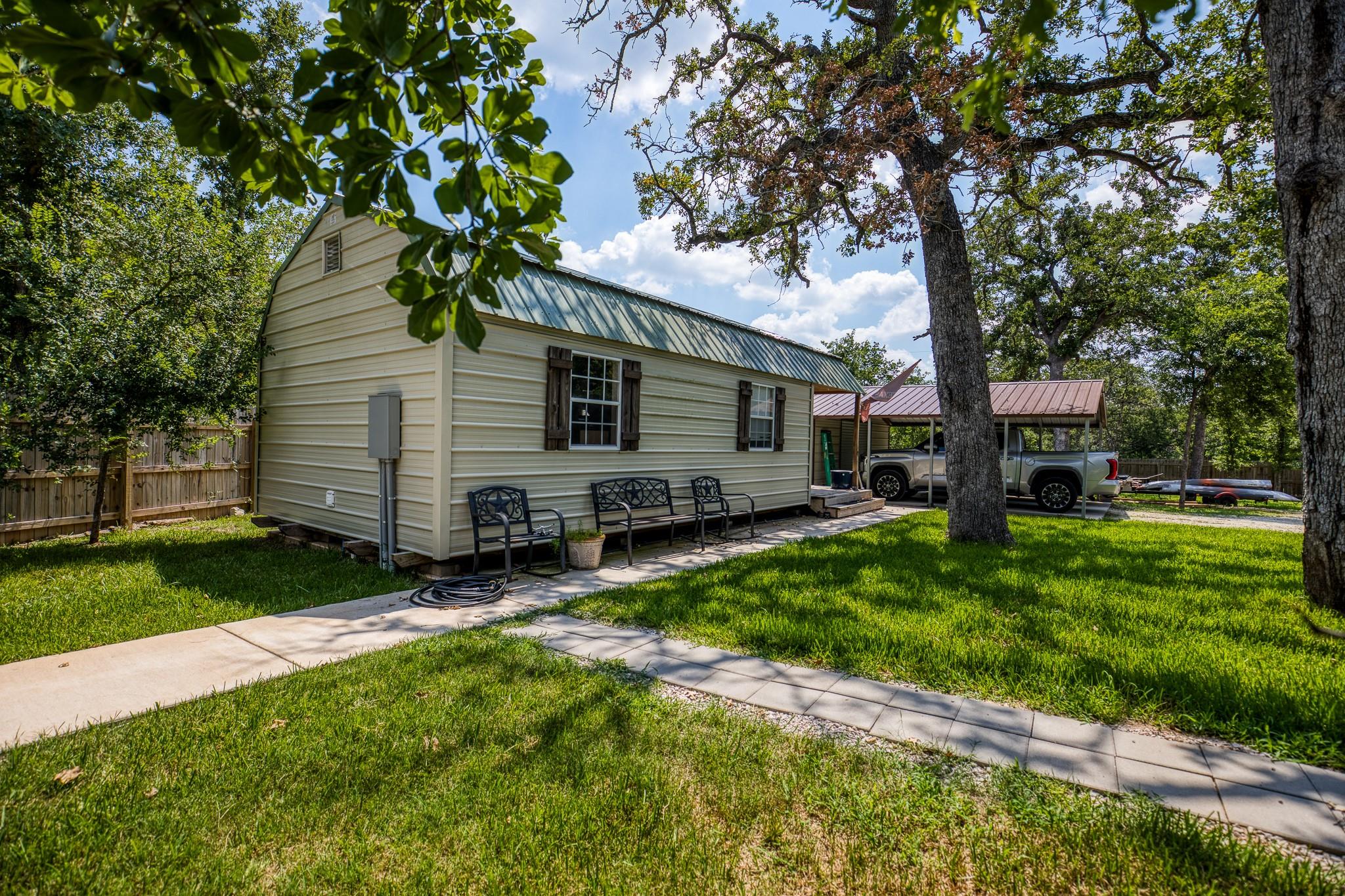 102 Hilltop Court