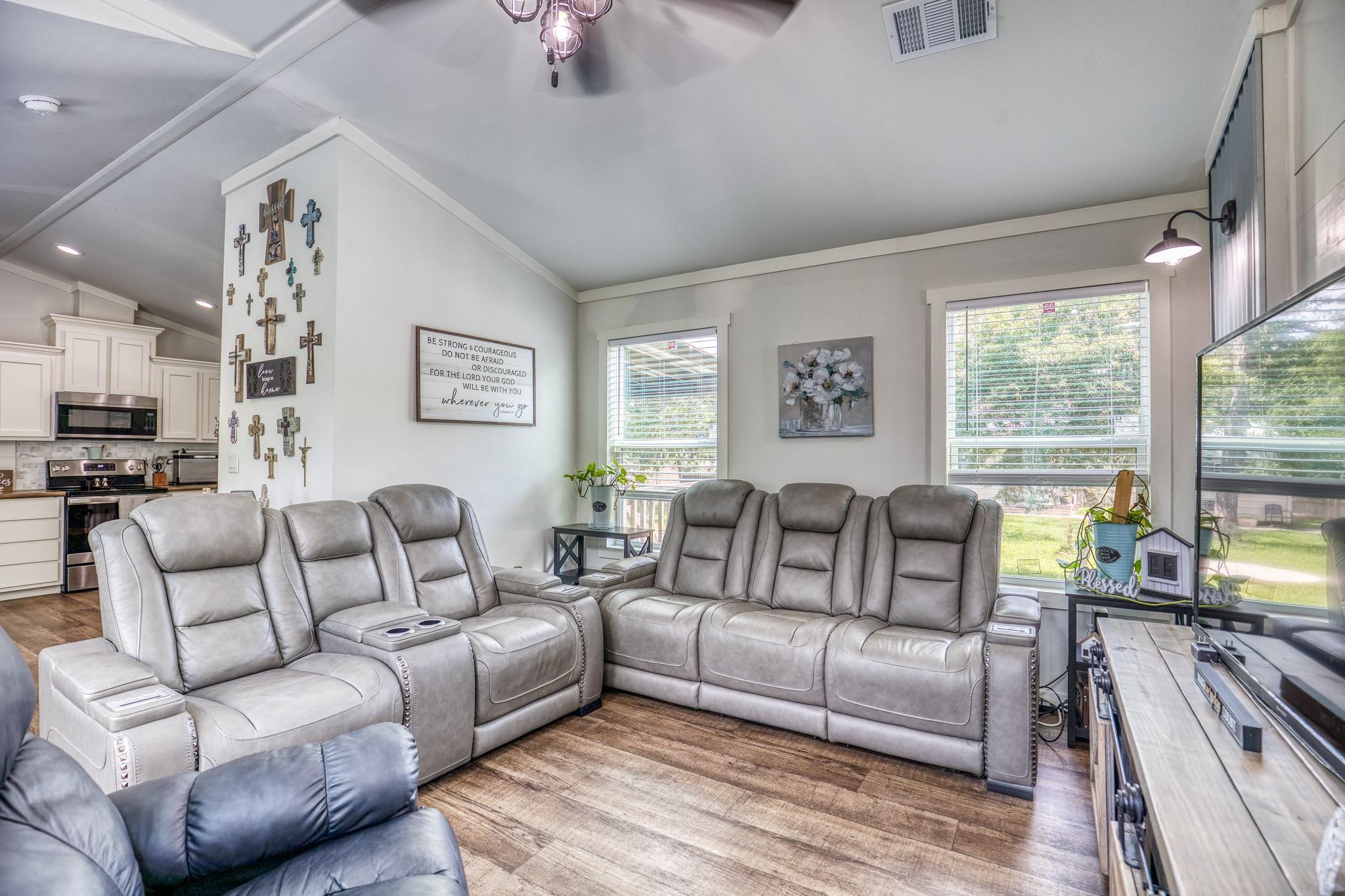 102 Hilltop Court