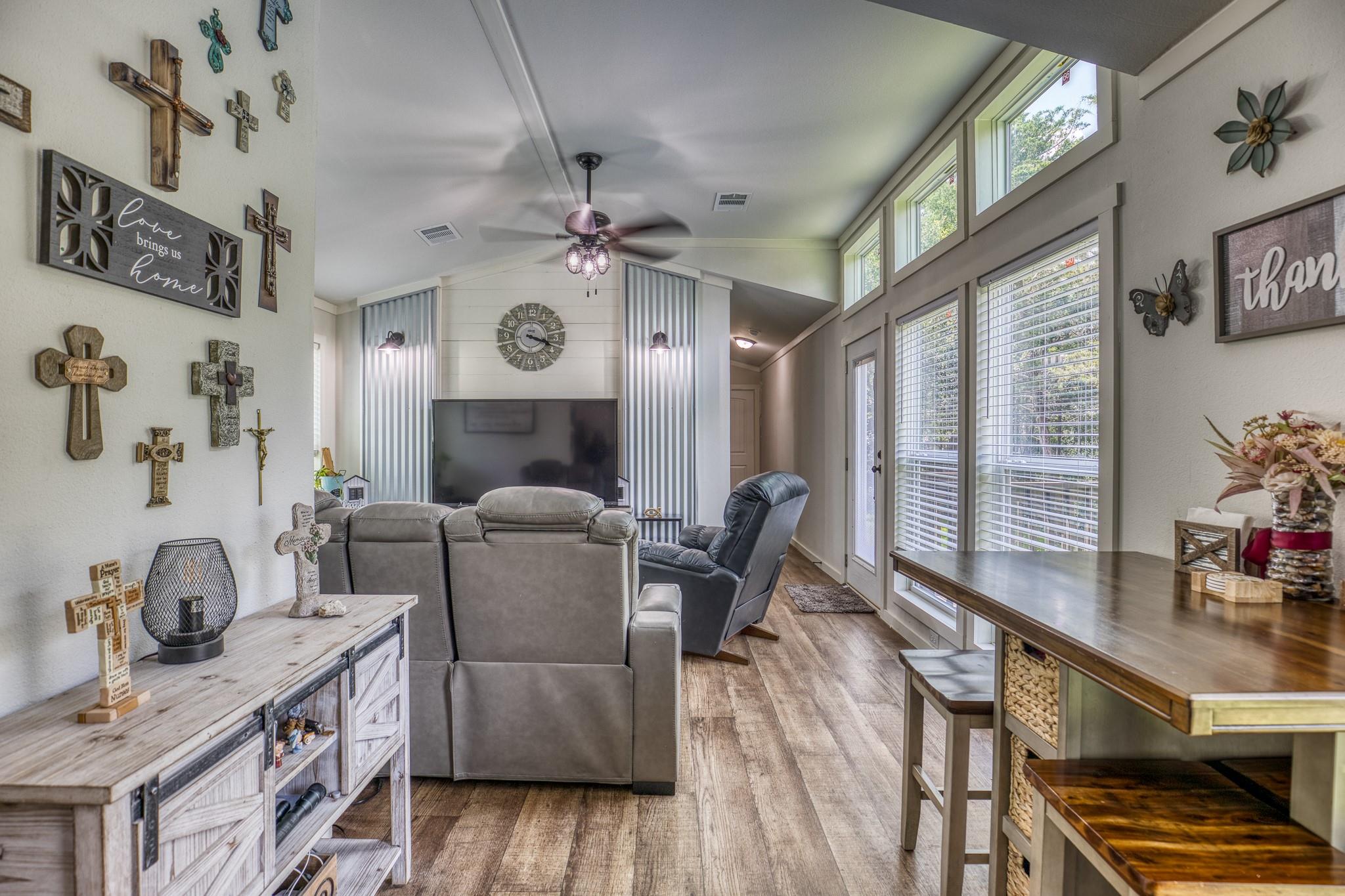 102 Hilltop Court