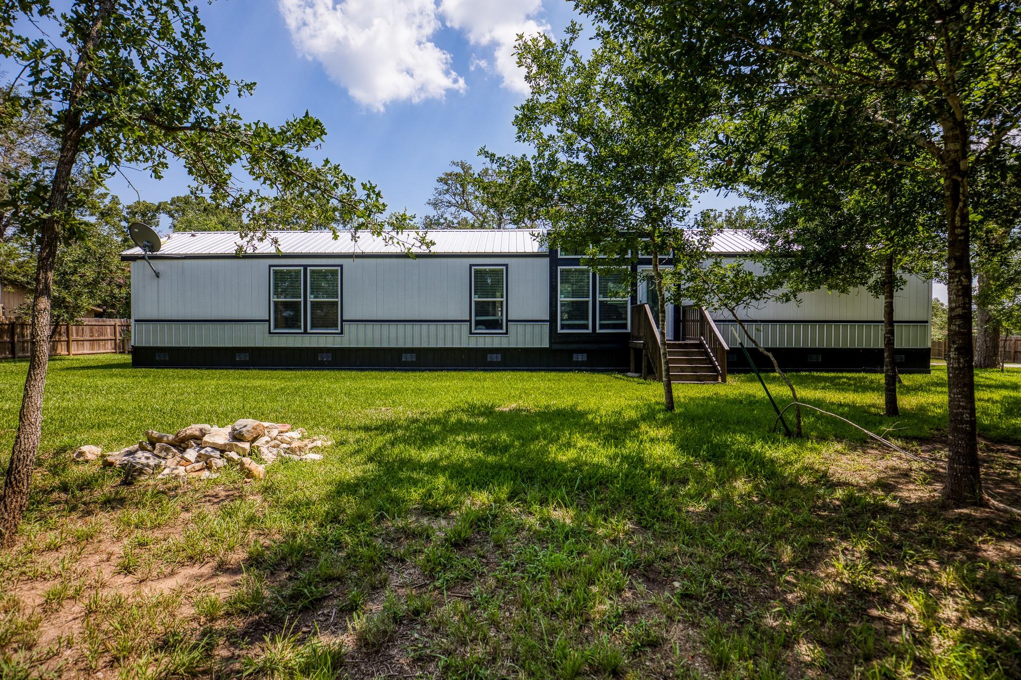 102 Hilltop Court