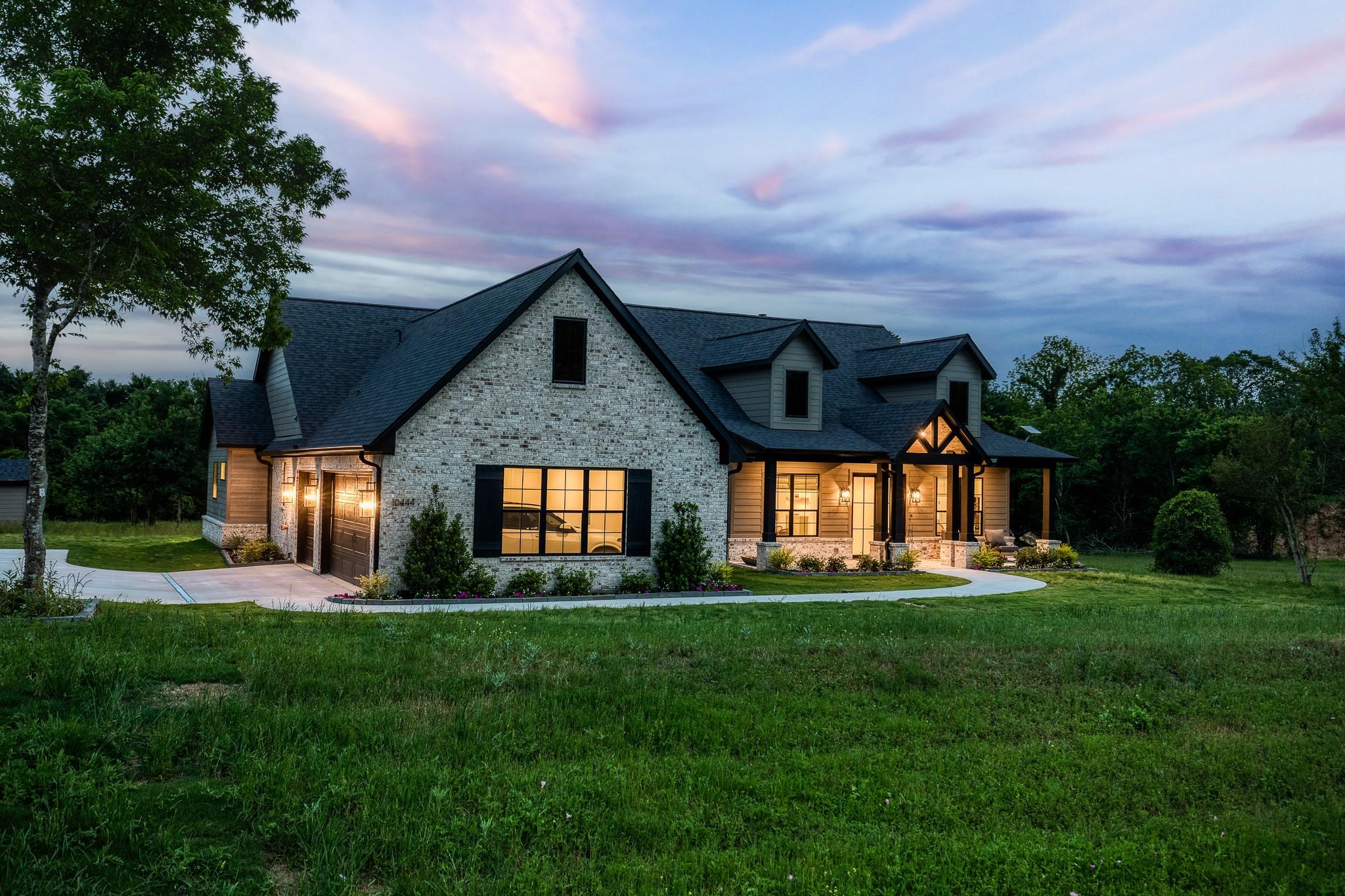 10444 Winding Branch