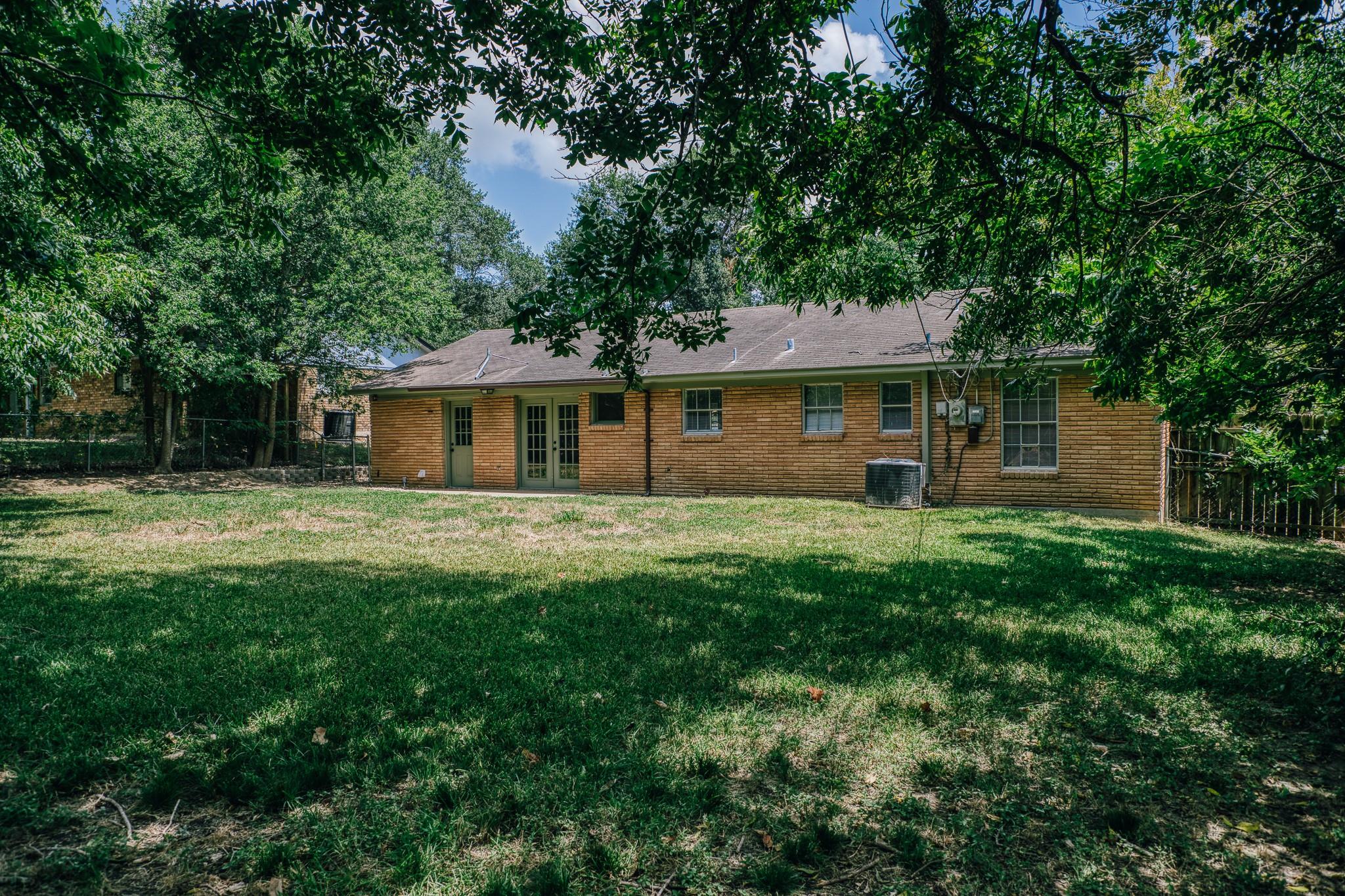 2414 Airline Drive