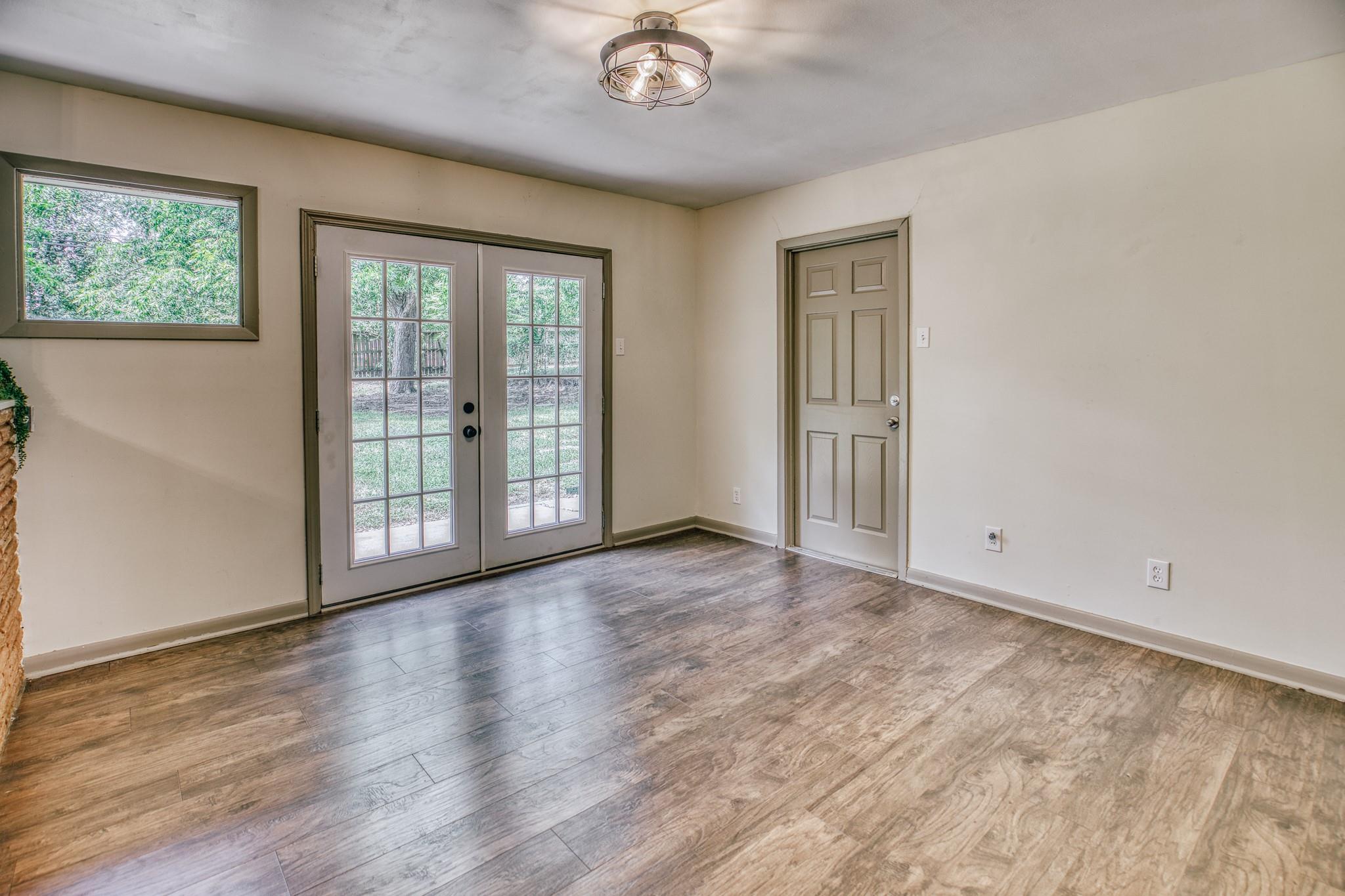 2414 Airline Drive