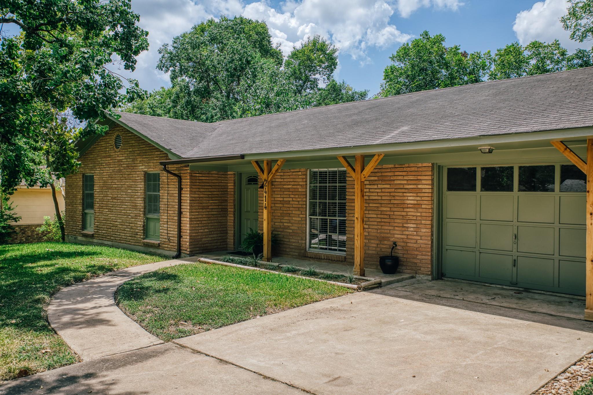 2414 Airline Drive