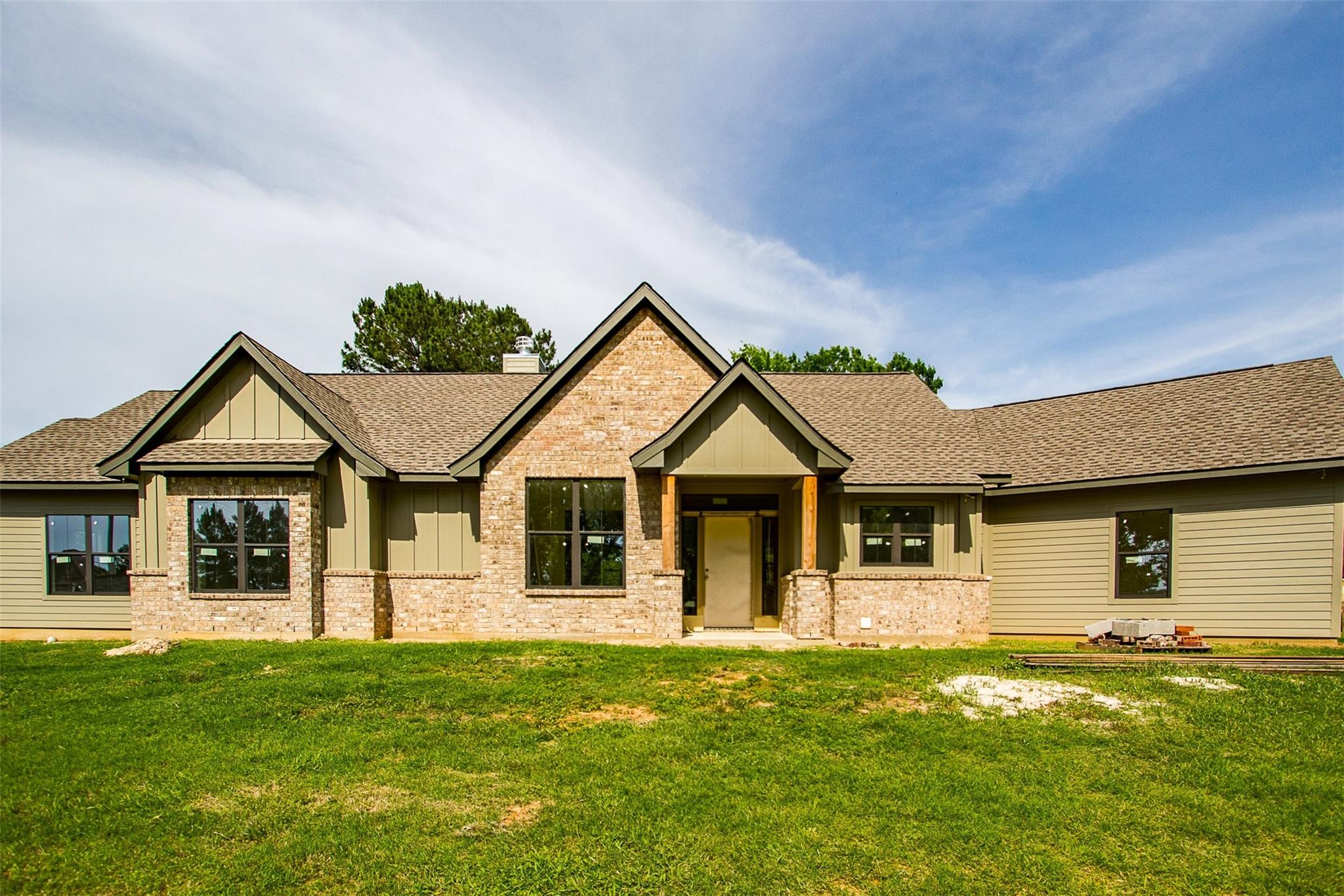 2401 Oak Hollow Lane