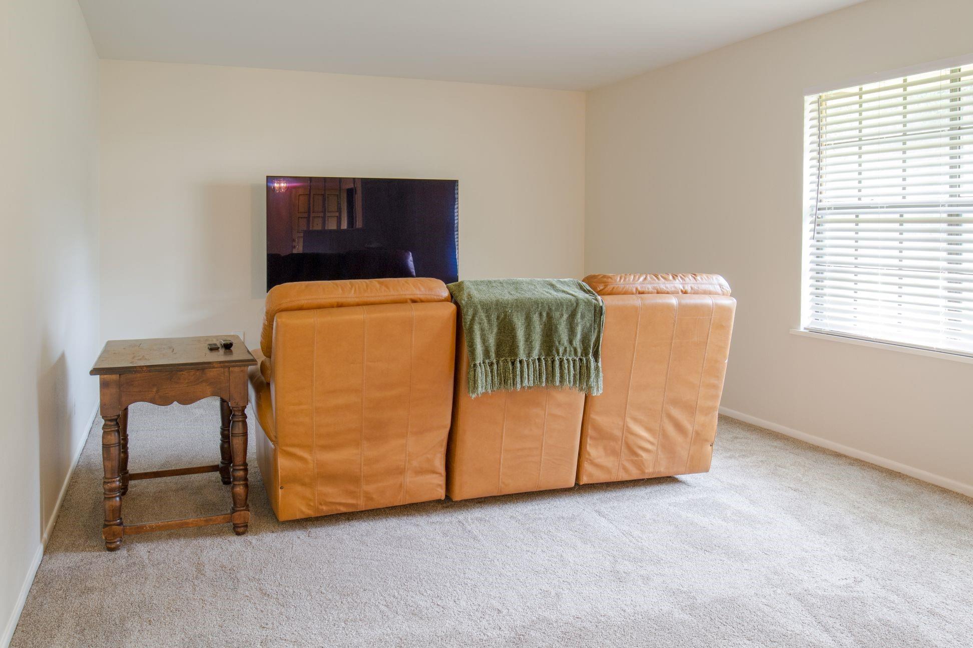 401 W Fifth Street