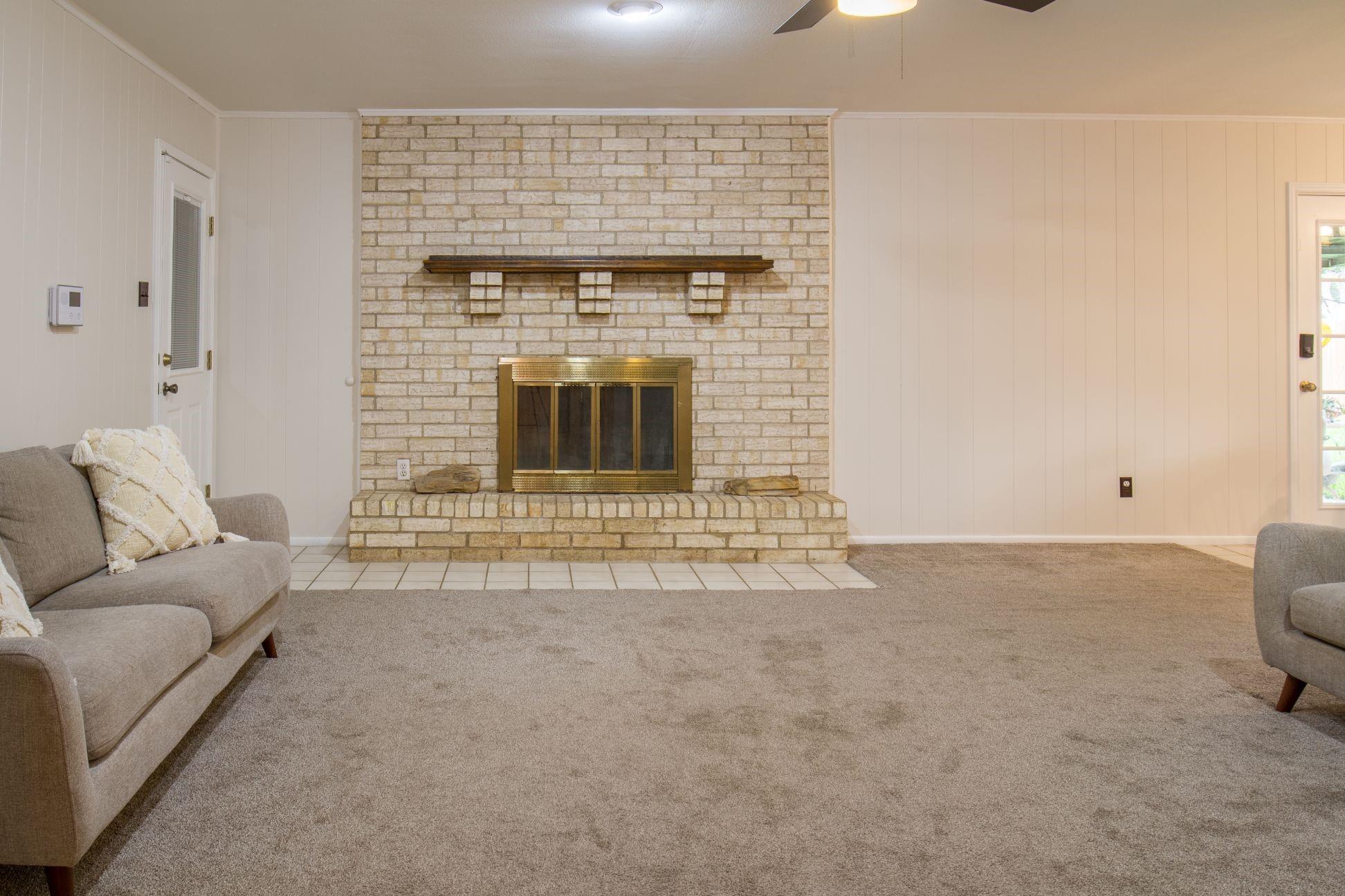401 W Fifth Street