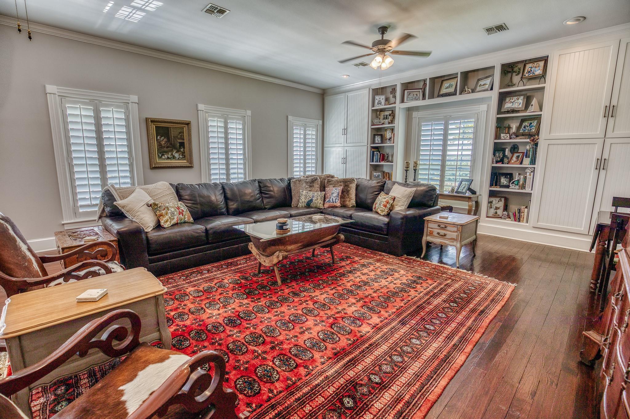 8077 Valley Drive