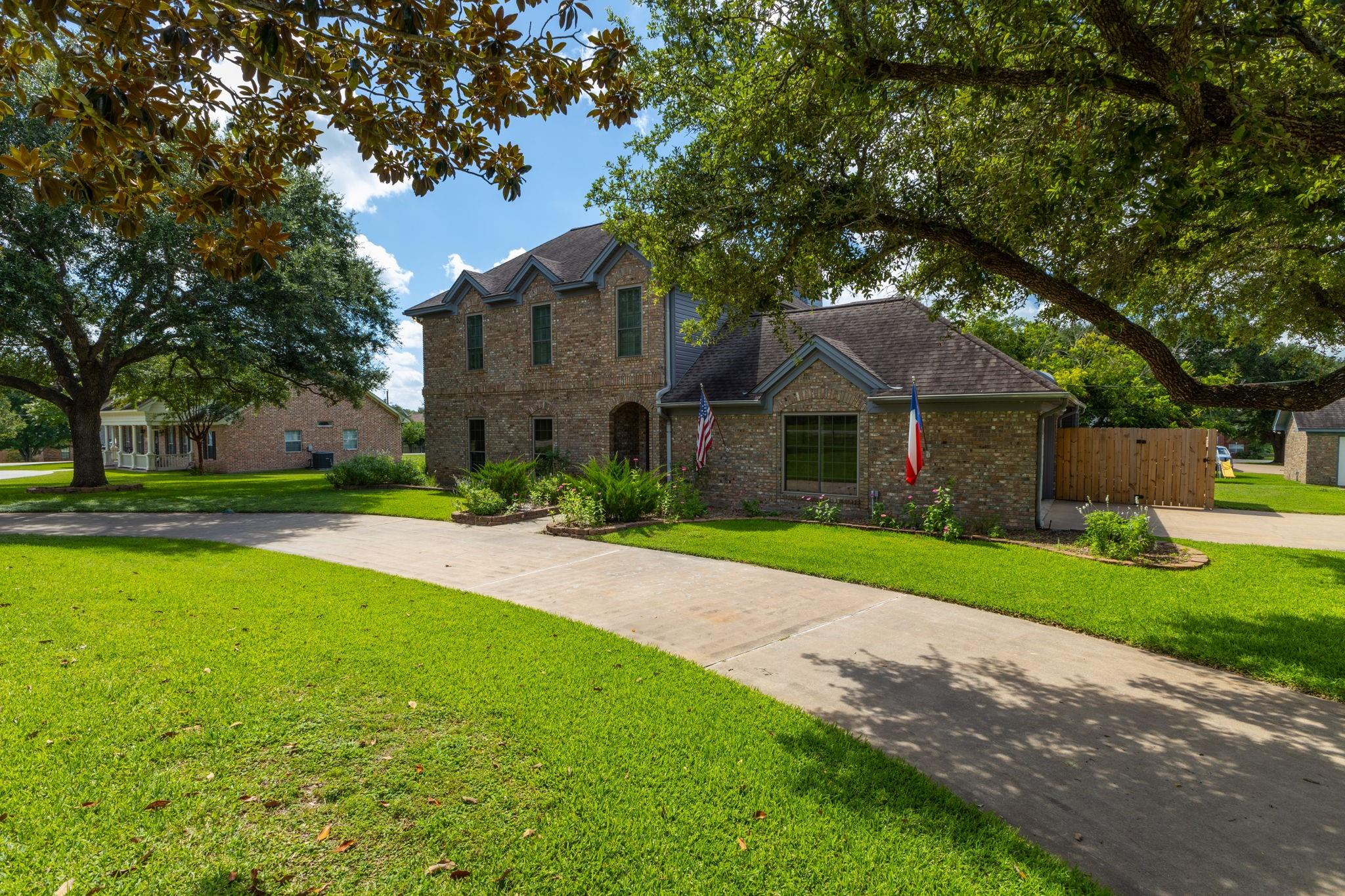 2909 Brandenburg Lane