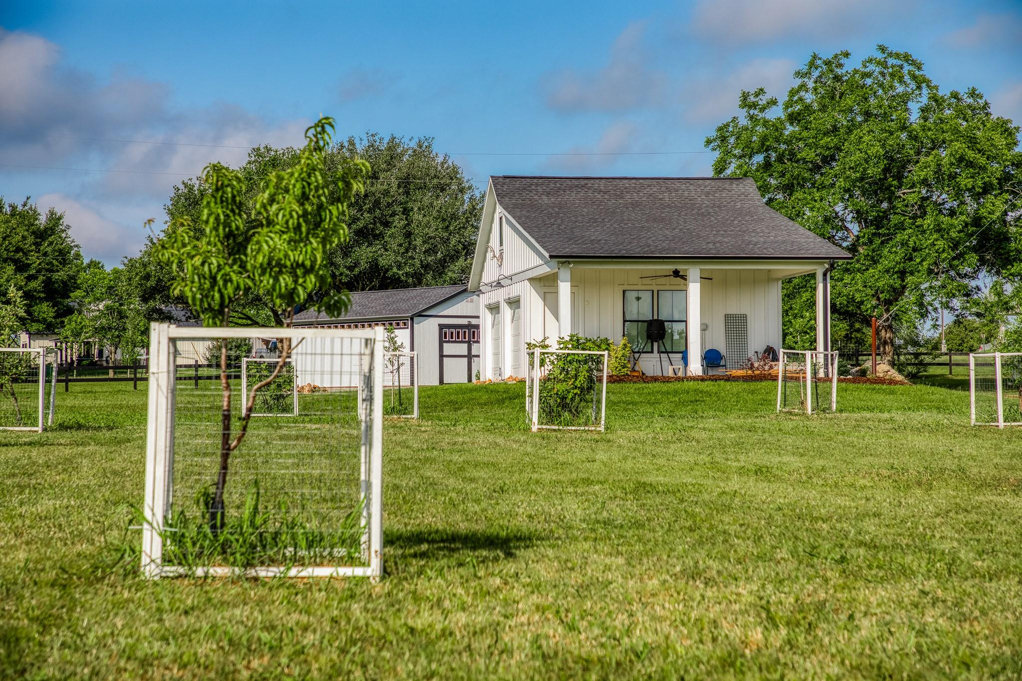 9352 Lake Drive