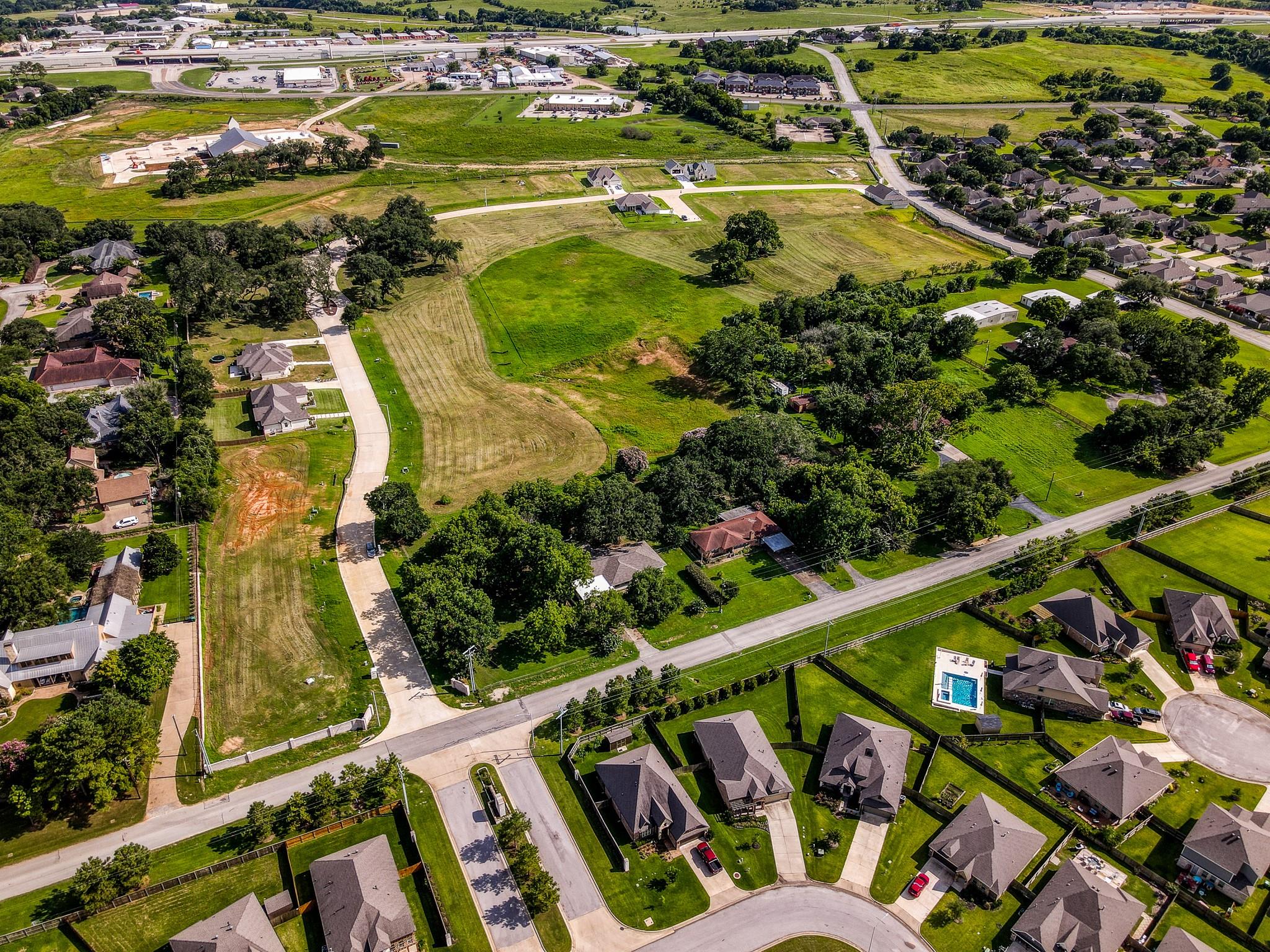 2433 Oak Hollow Lane